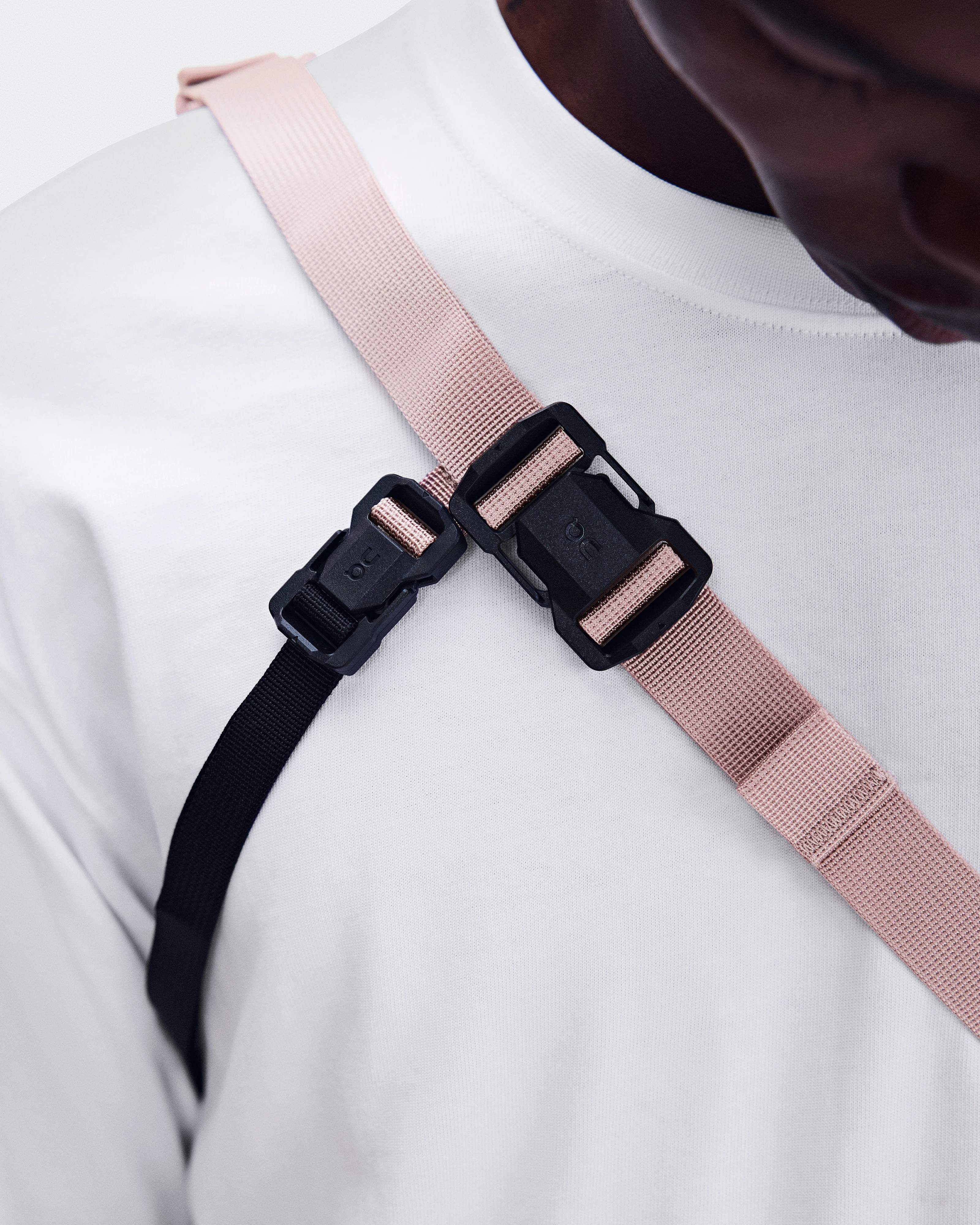 On Sling Pack 9L Biscuit & Black Unisex Bags