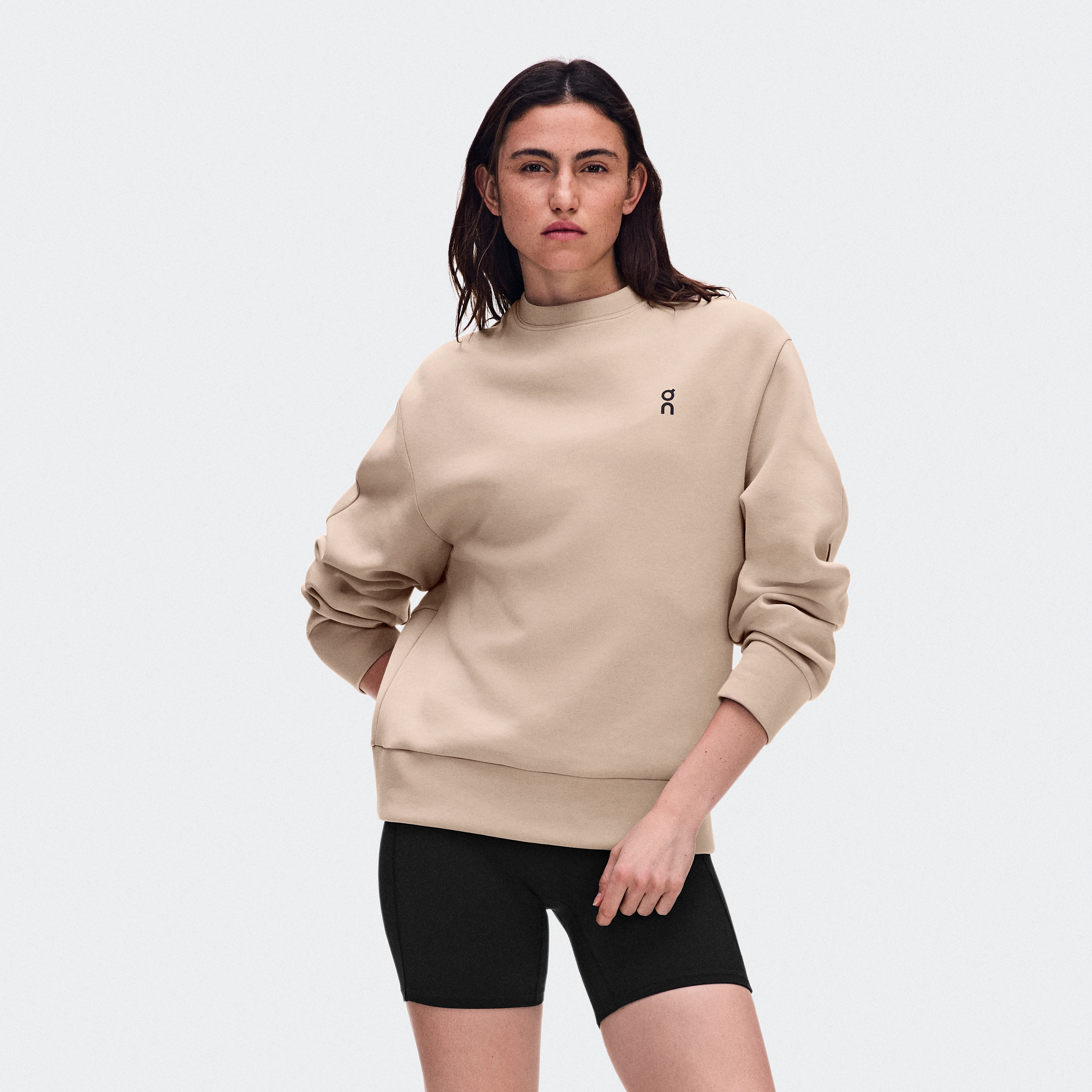 On Focus Tech Crew Desert Women – All-day wear, travel, training Hoodies and sweatshirts