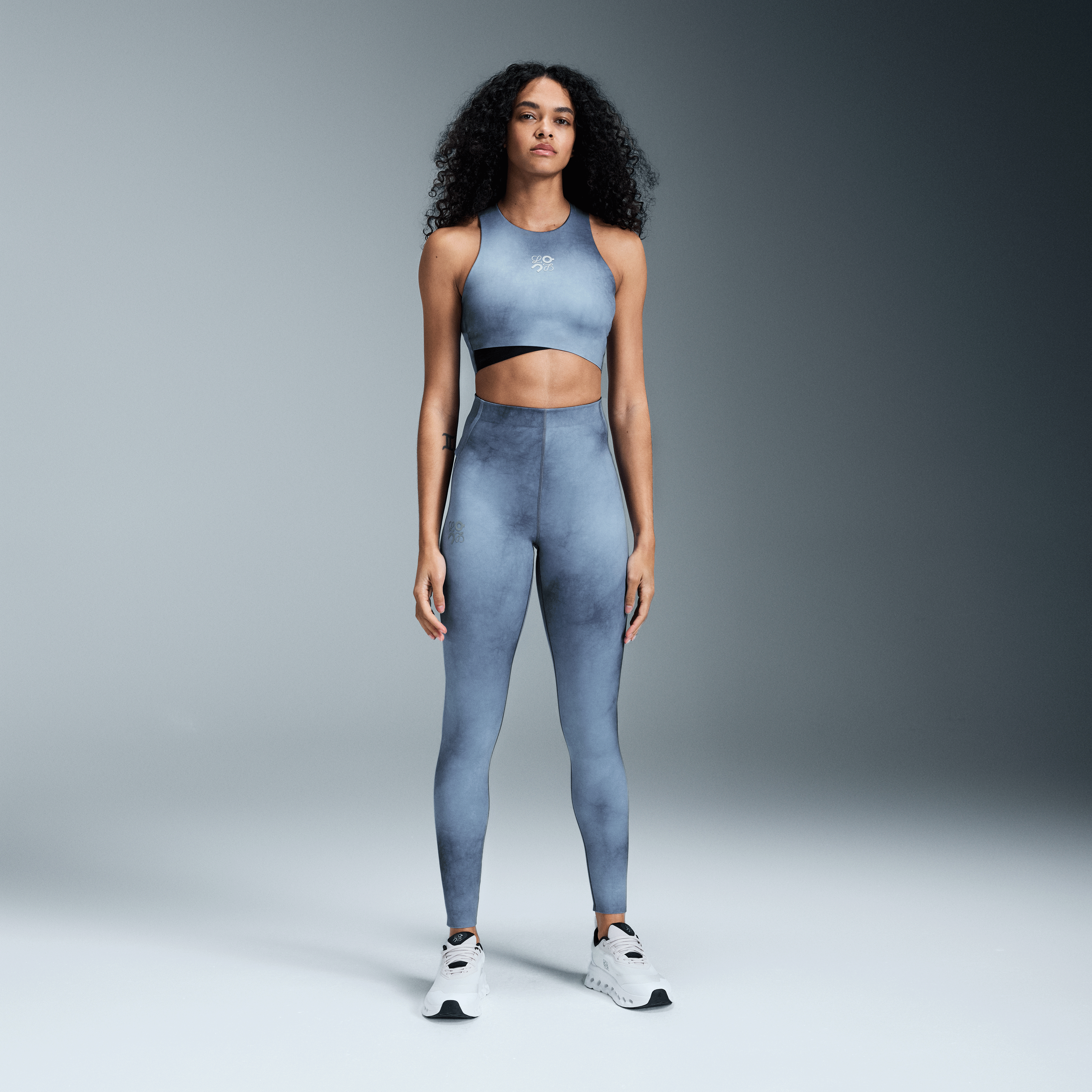 On Active Tights LOEWE Blue & Multicolor Women – Versatile workouts, limited edition, LOEWE × On Tights