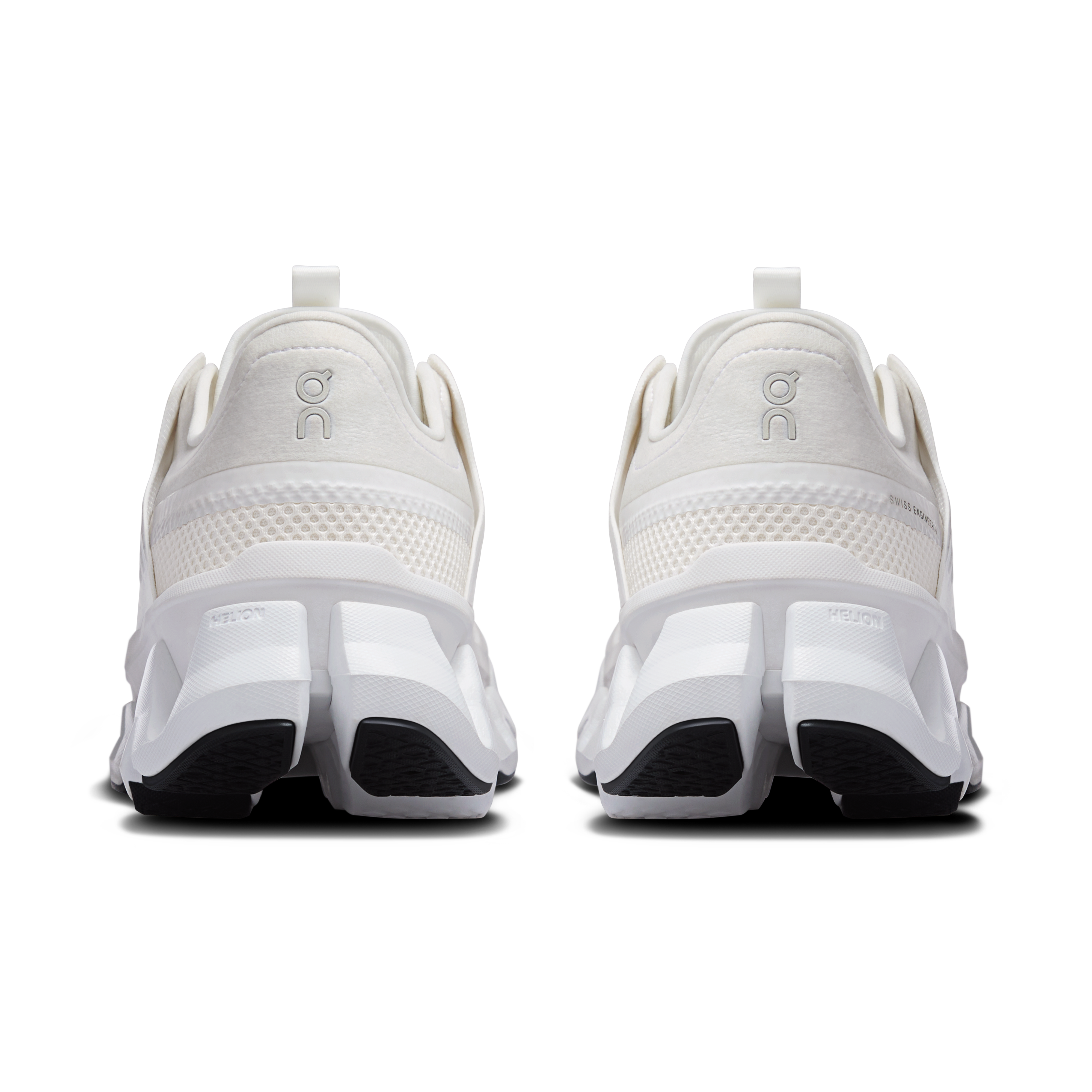 On Cloudswift Amp White & White Women Active life Shoes