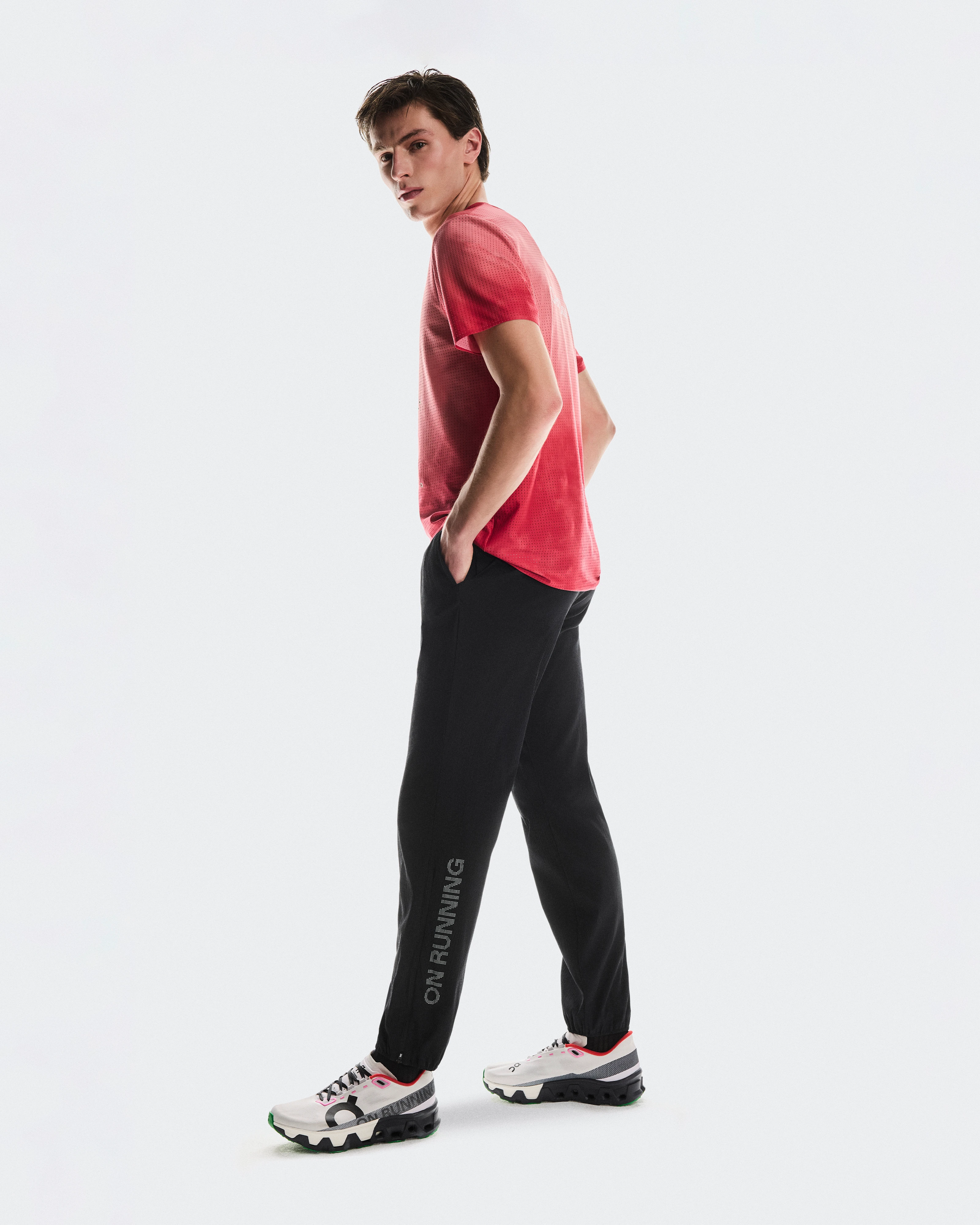 On Pace Pants Black Men Pants