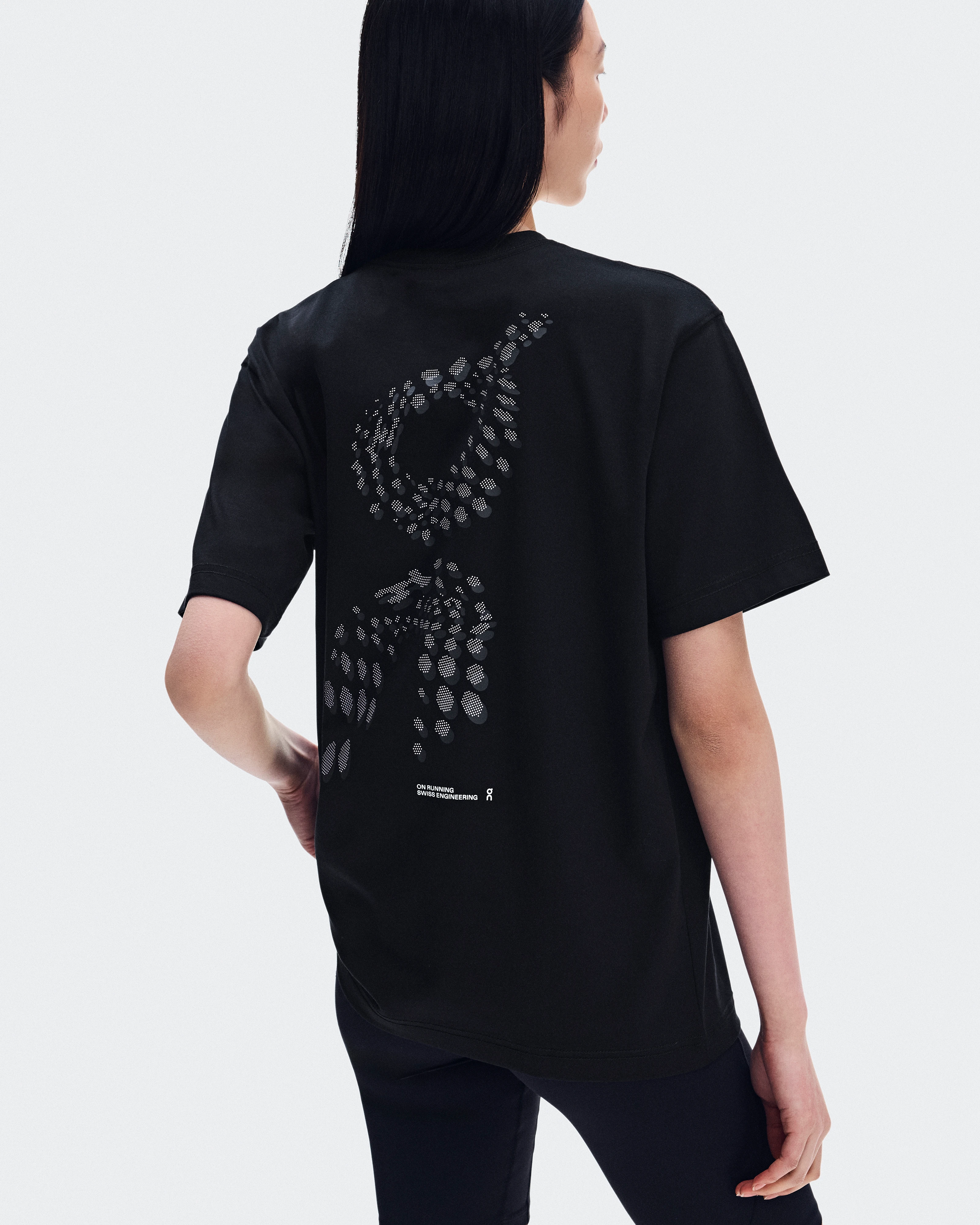 On Club Collective-T Runner Black Women Tops and t-shirts