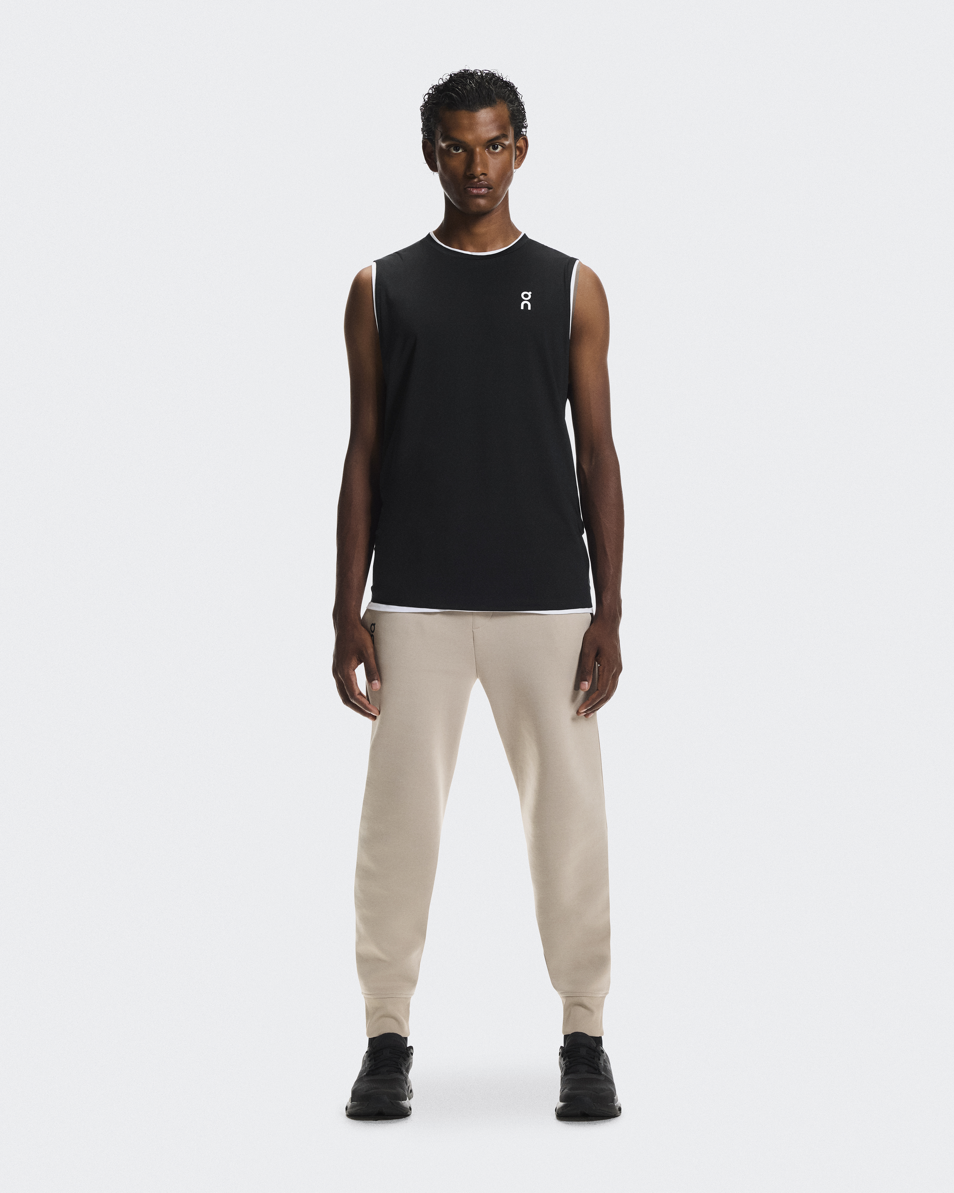 Focus Tech Sweatpants in Desert