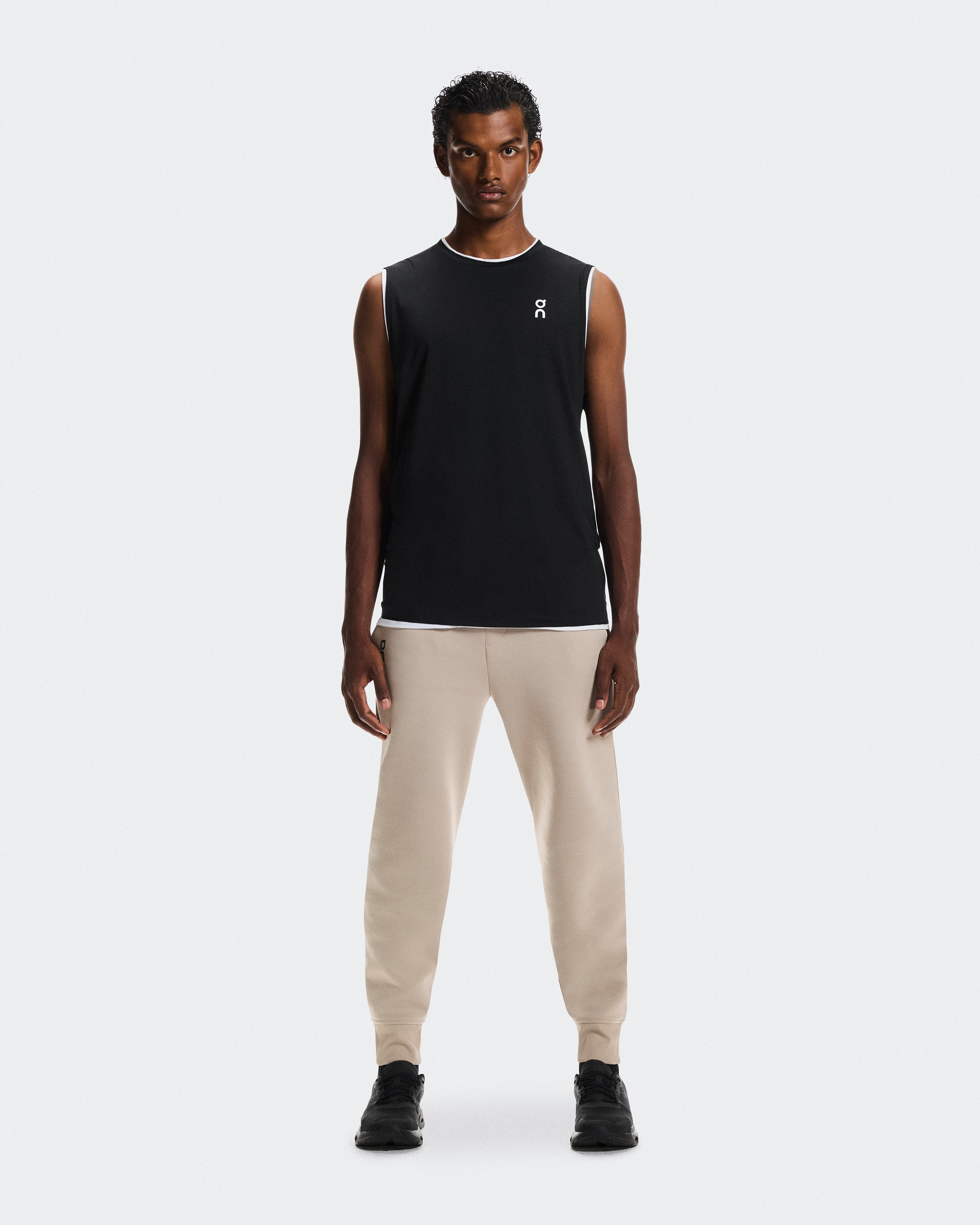 On Focus Tech Sweatpants Desert Men Pants