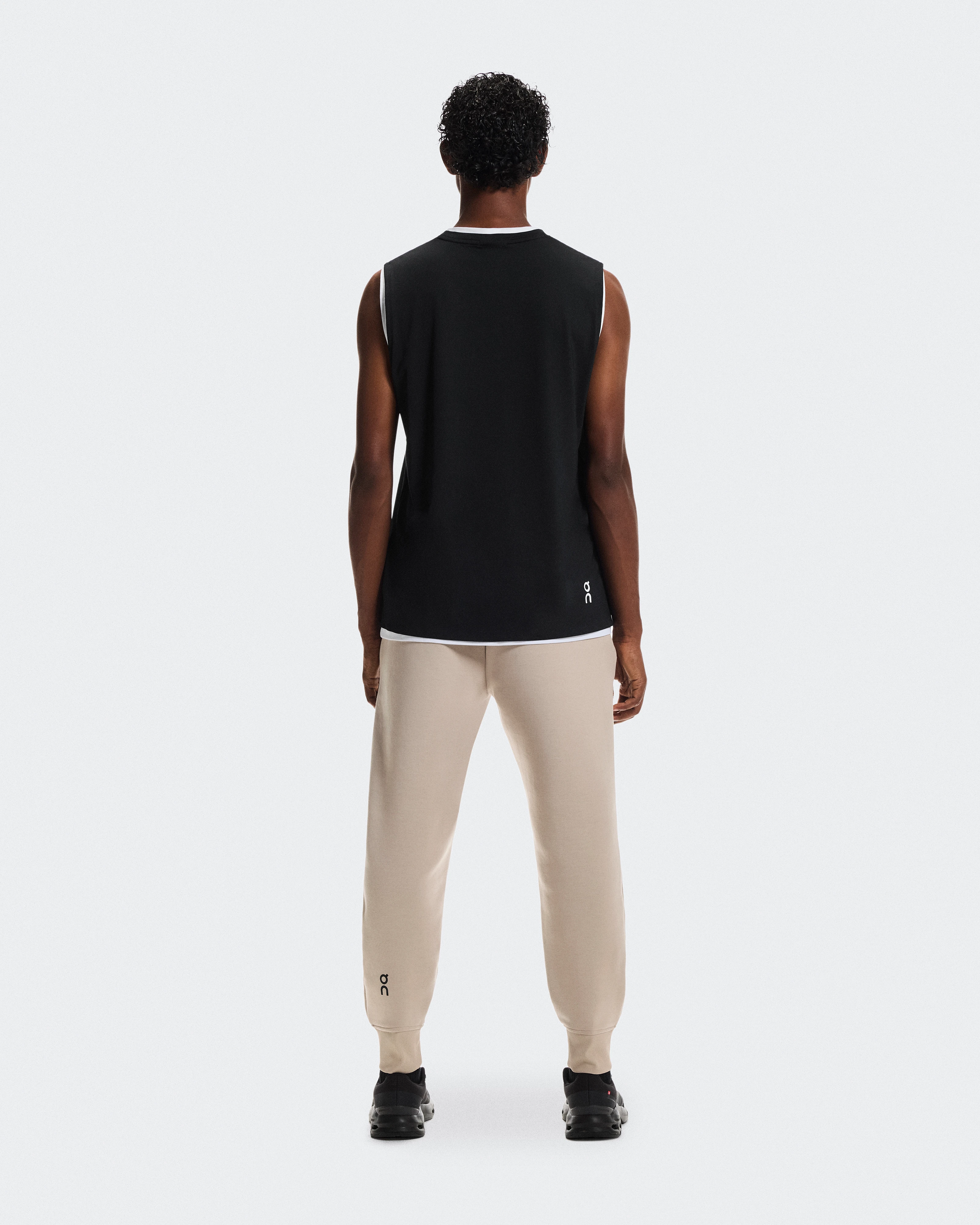 On Focus Tech Sweatpants Desert Men Pants