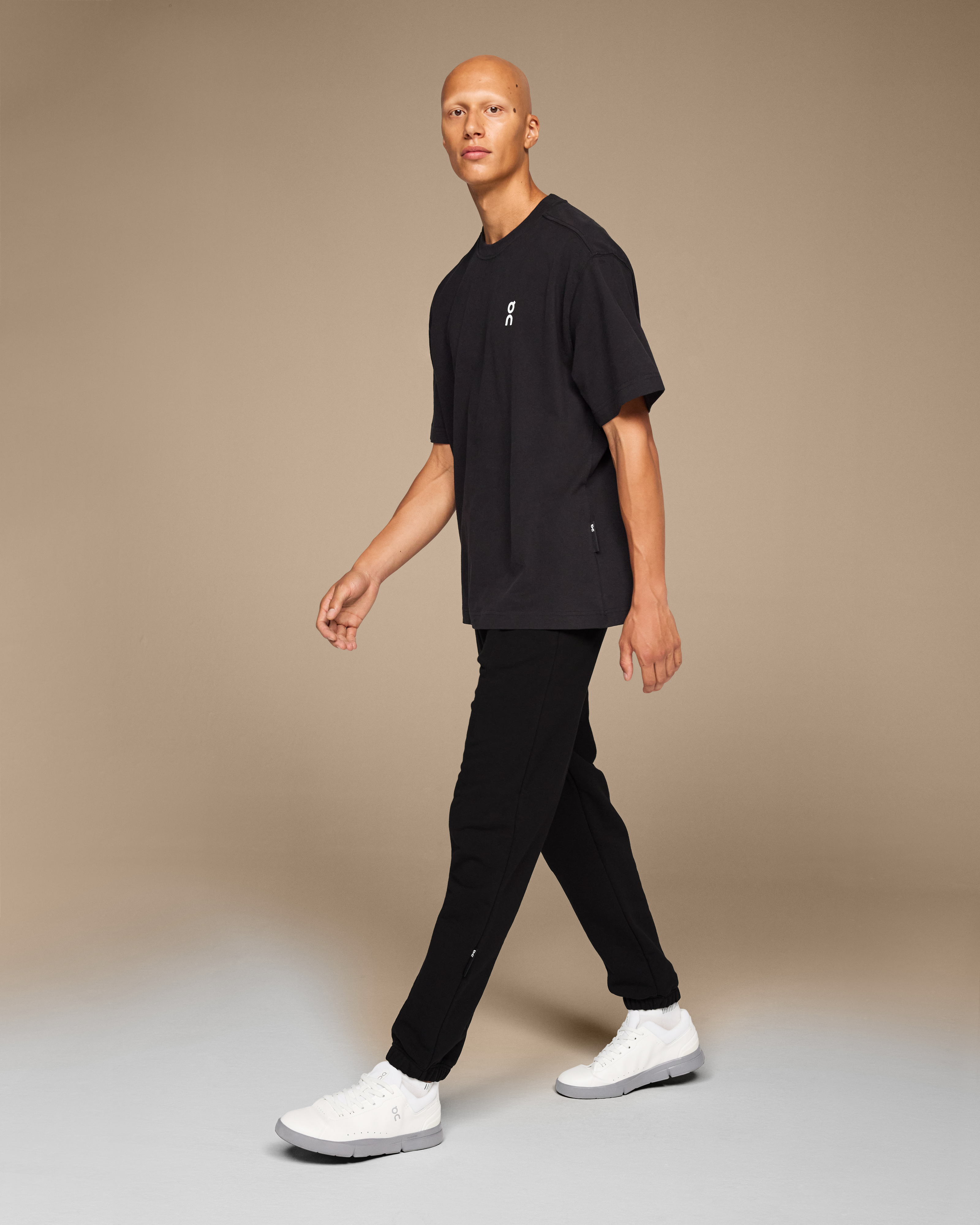 On Club-T Black Men Tops and t-shirts