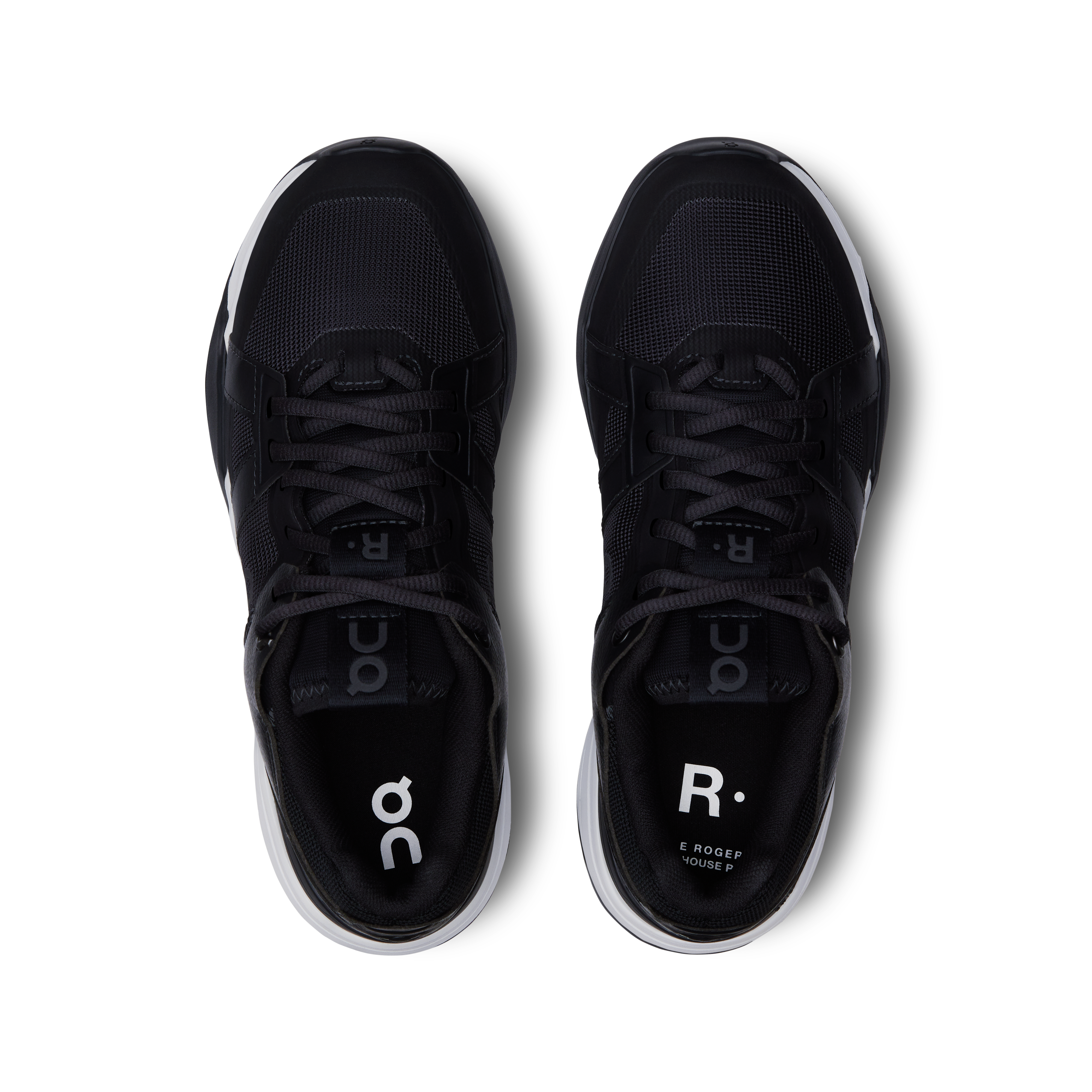 On THE ROGER Clubhouse Pro Black & White Women Tennis Shoes