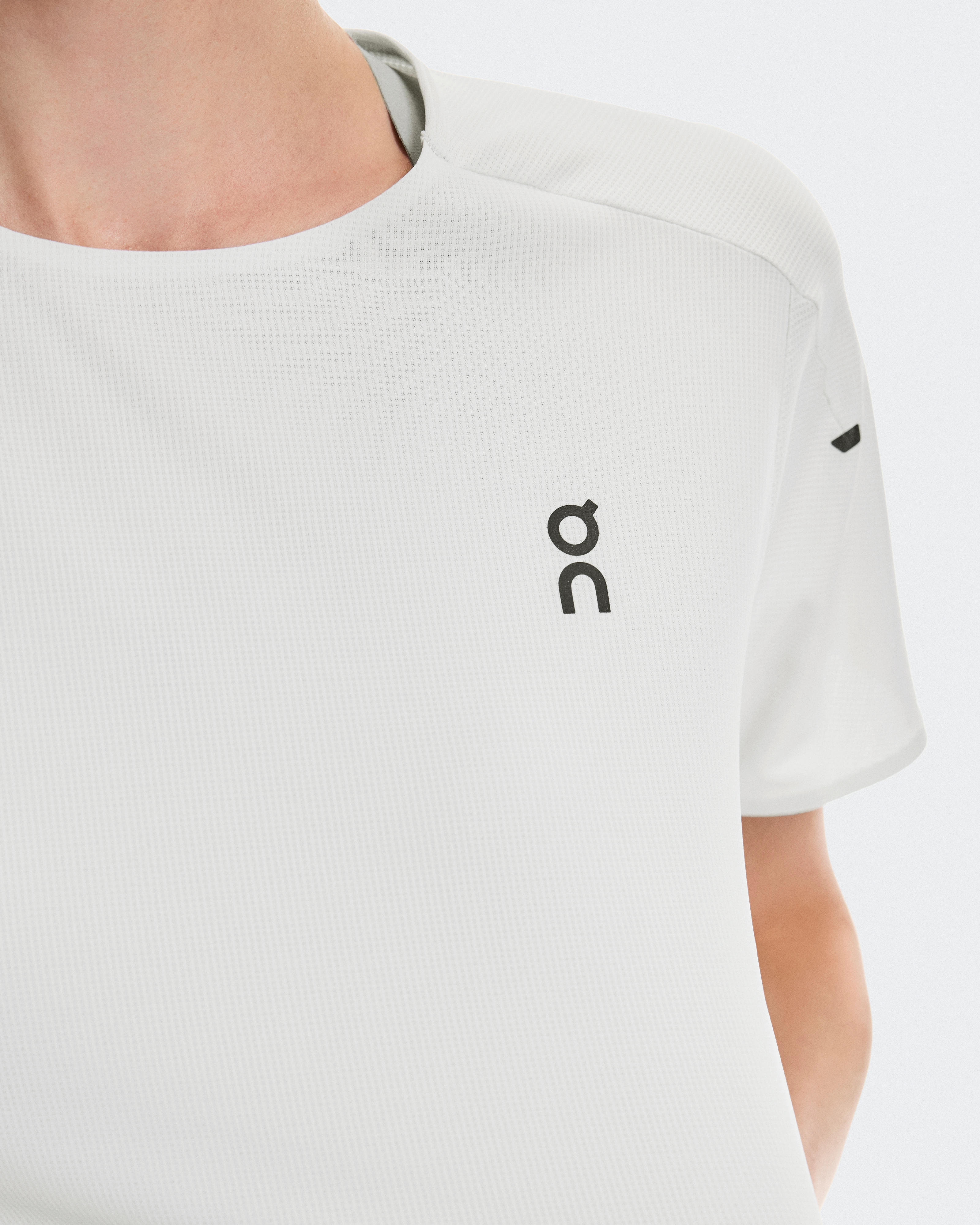 On Performance-T Iceberg & Tin Women Tops and t-shirts