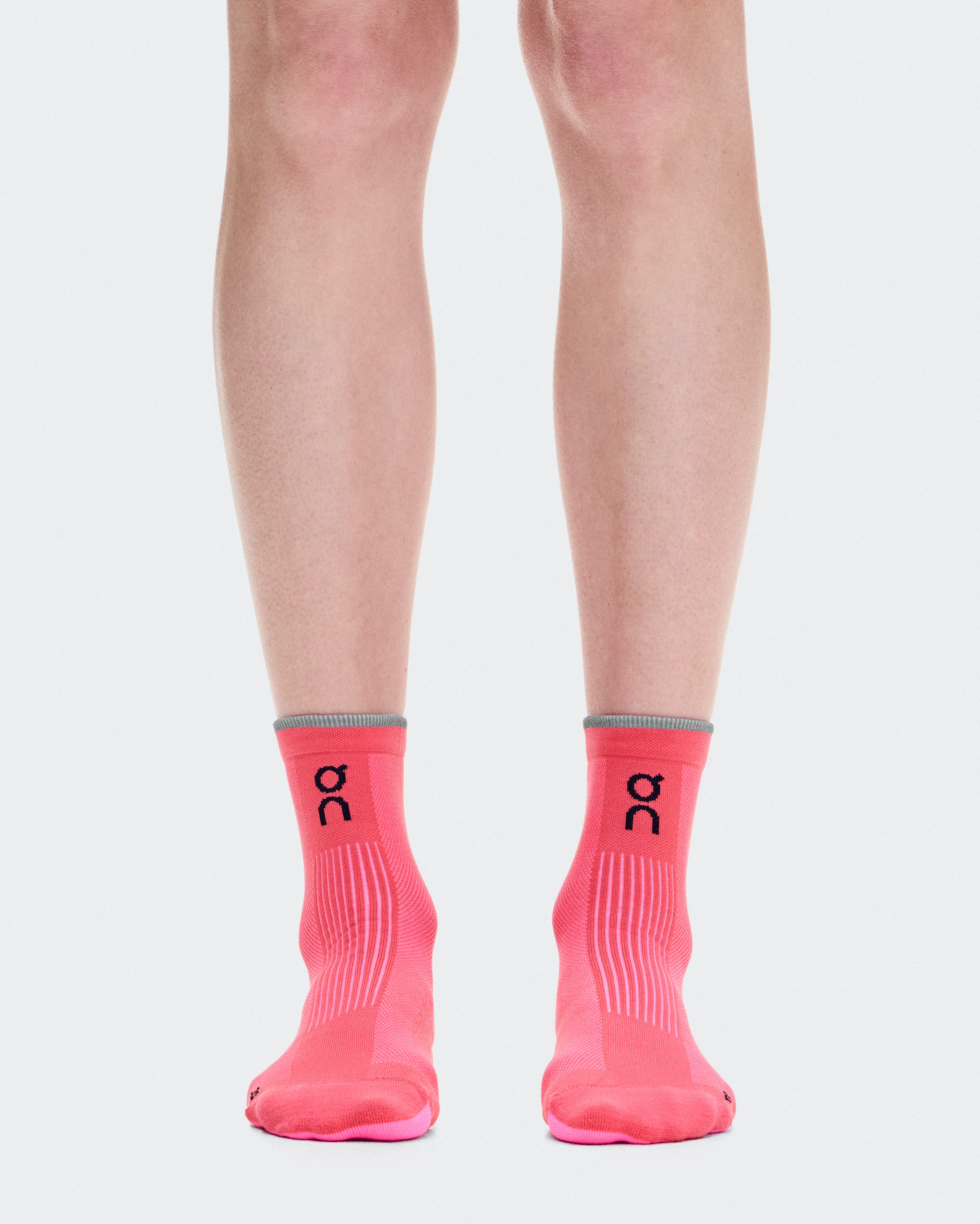 On Elite Run Sock Mid Camellia & Azalea Unisex Socks