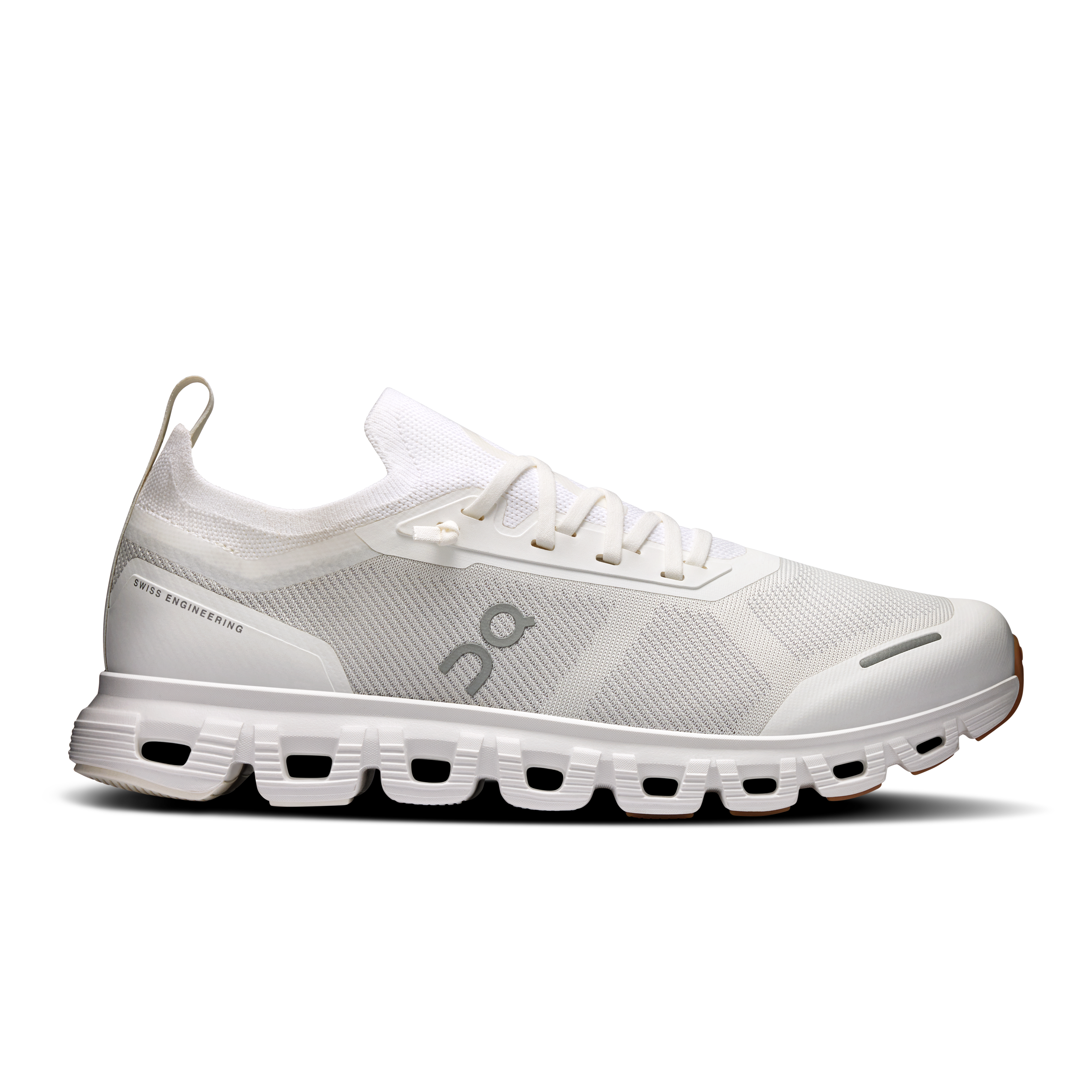 Cloud 6 Versa Lifestyle Shoe in White/White