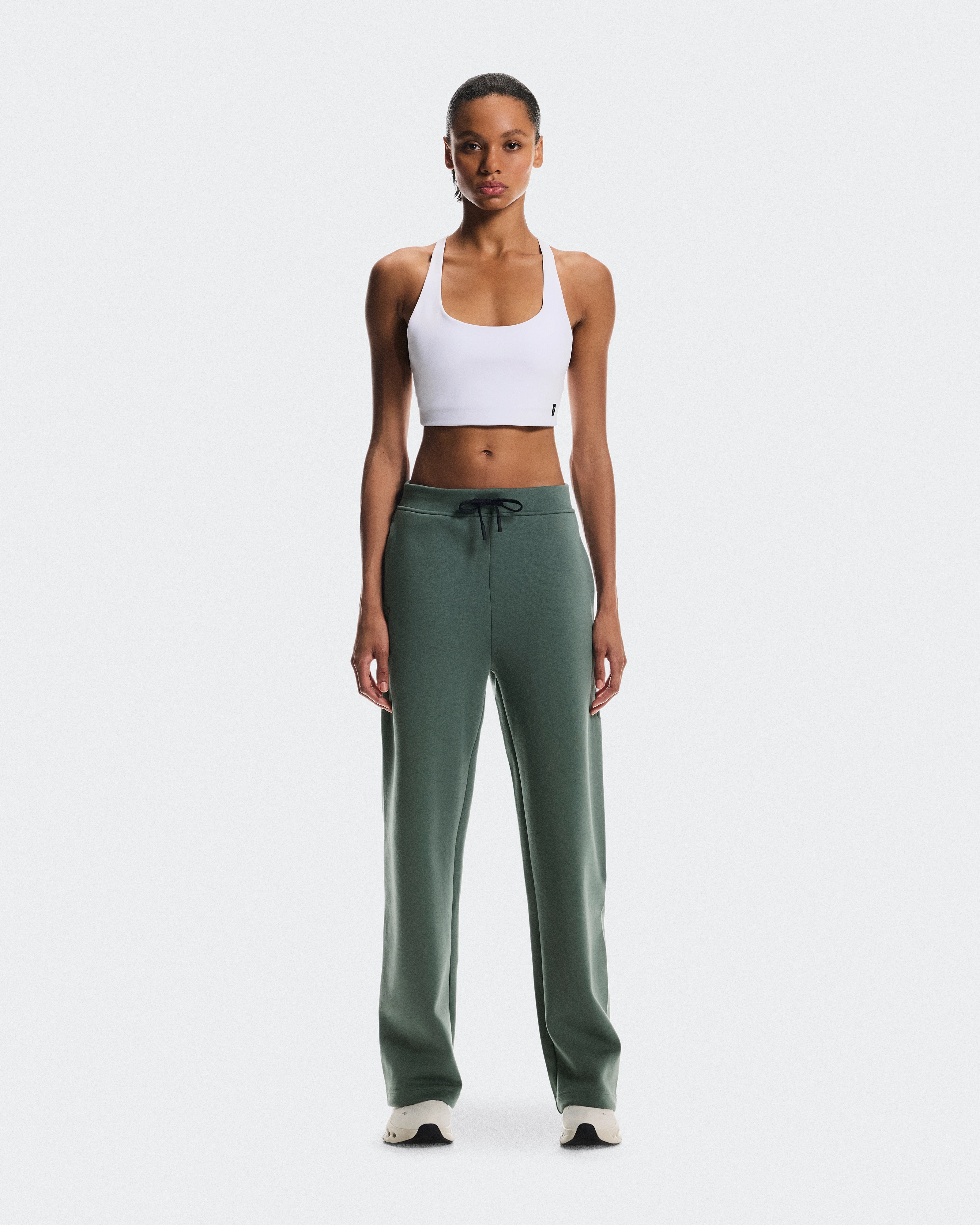 On Focus Tech Sweatpants Olive Women Pants