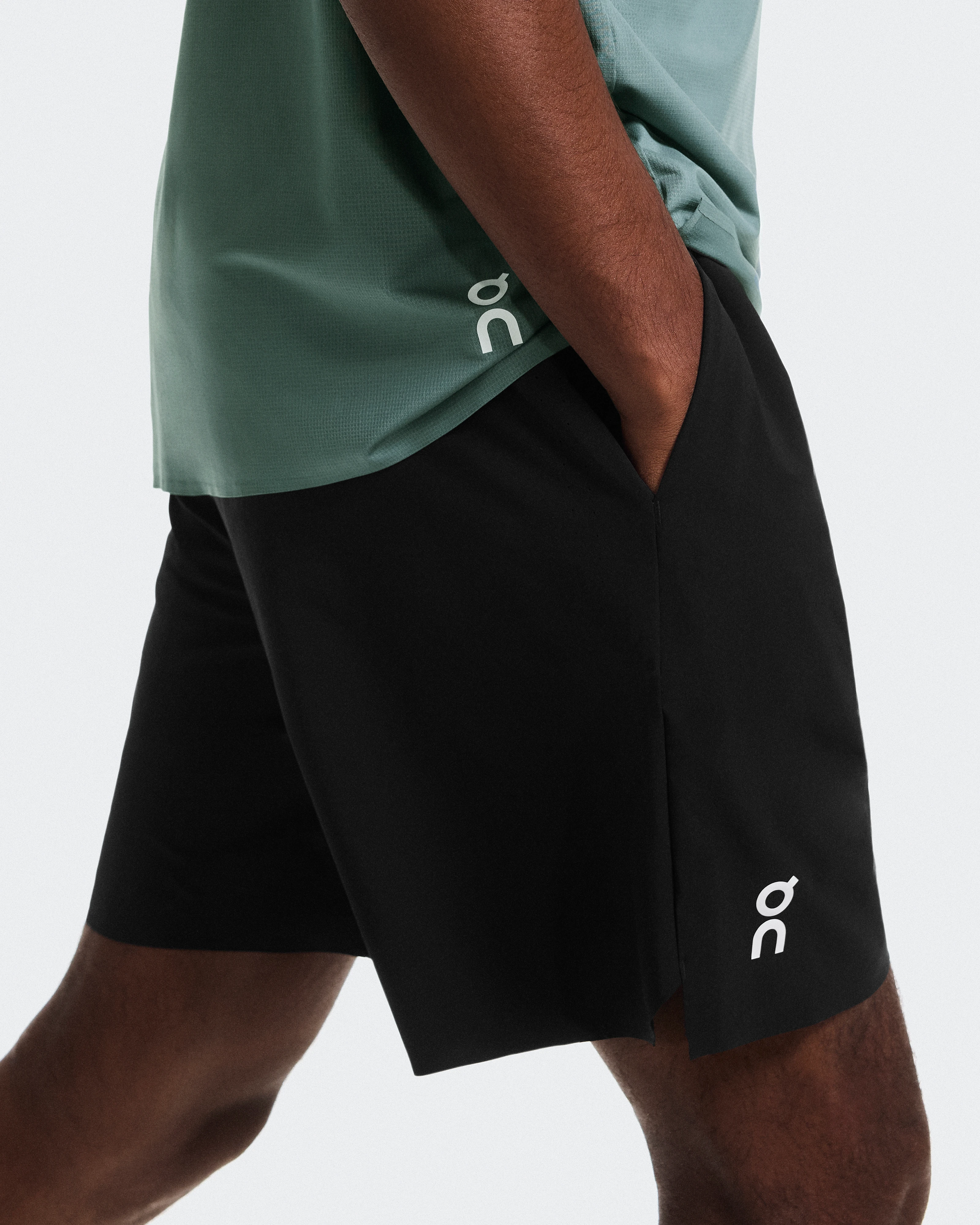 On 7" Court Shorts Black Men Shorts
