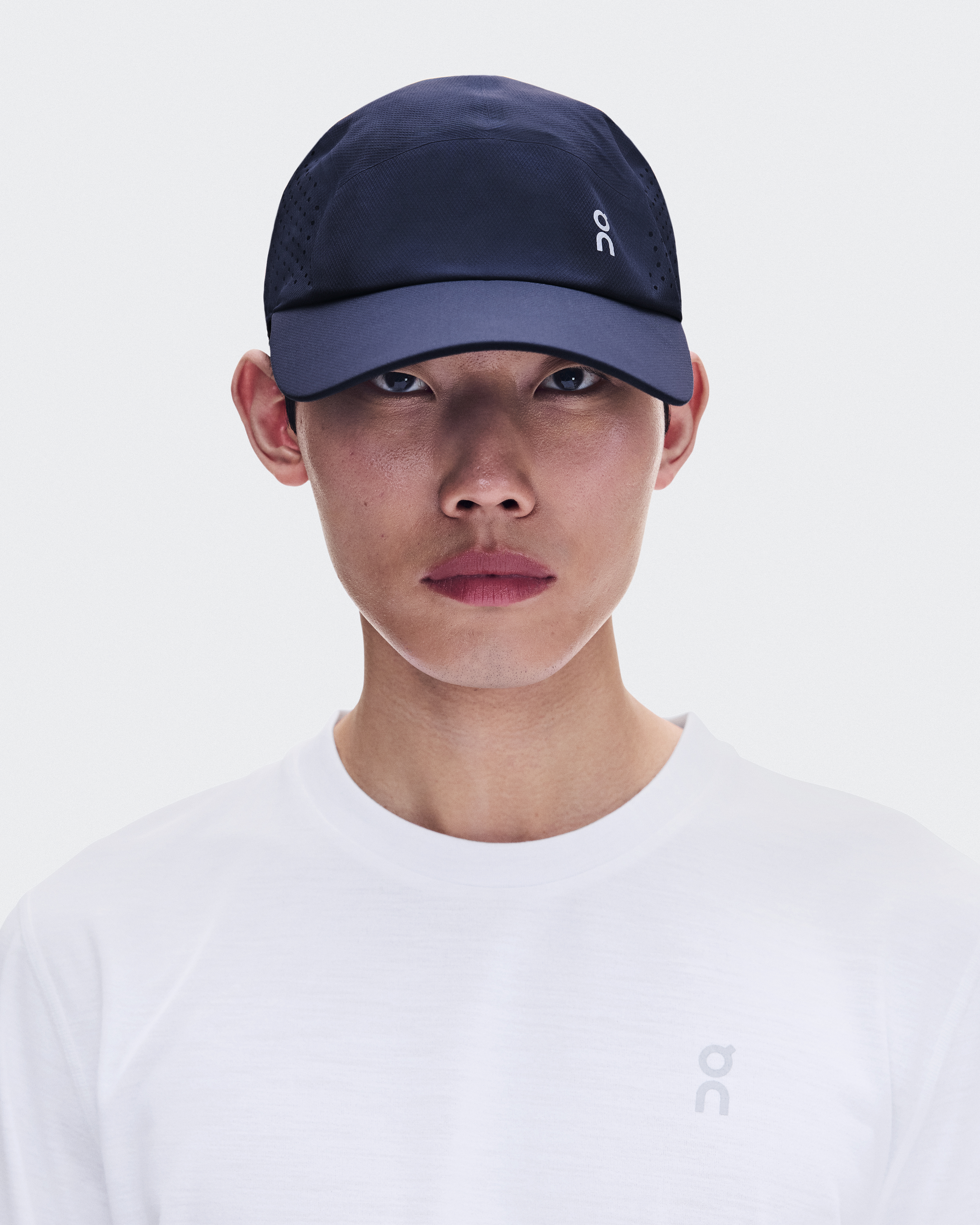 Lightweight Cap in Navy
