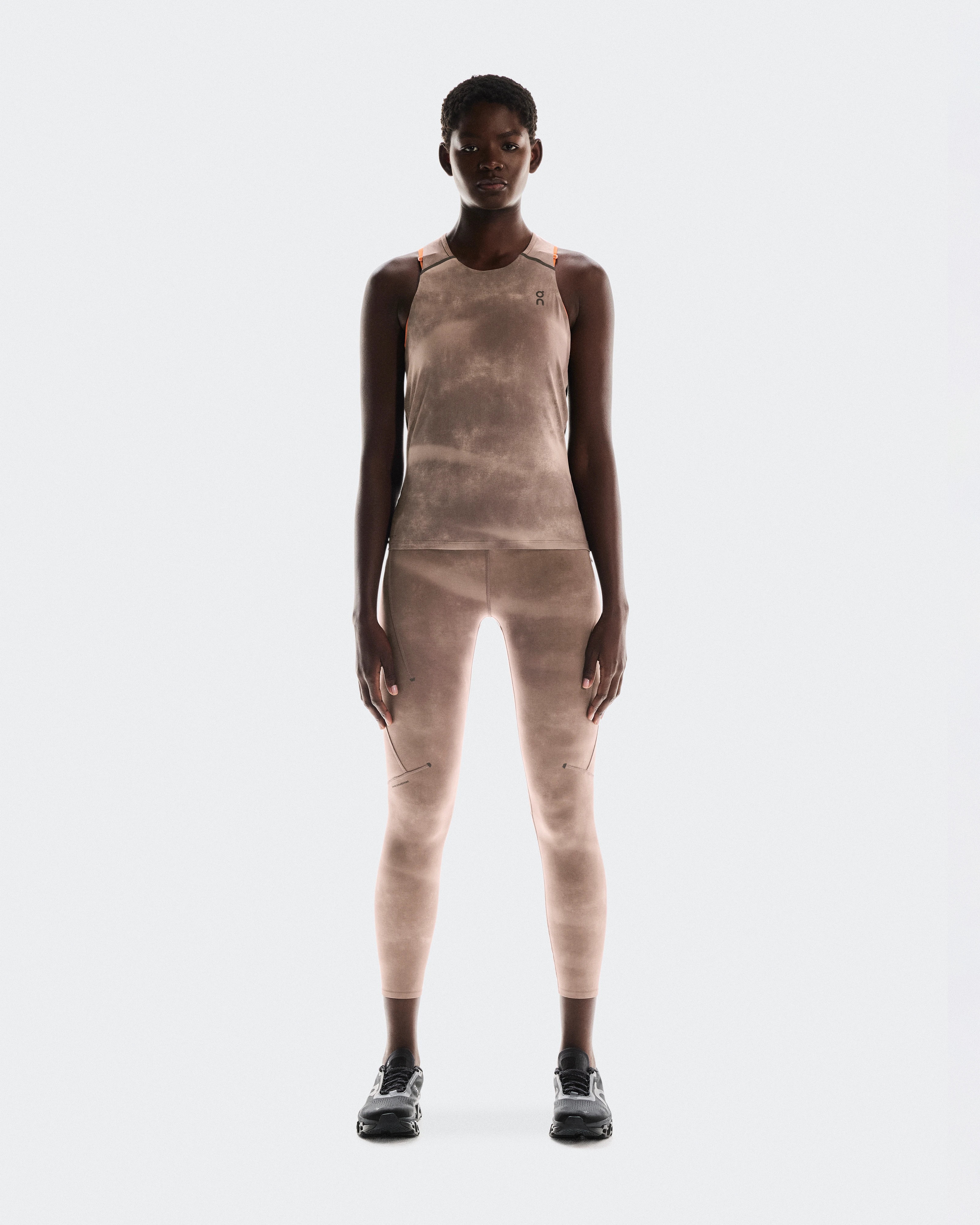 On Performance Tank AOP Cinder & Black Women Tops and t-shirts