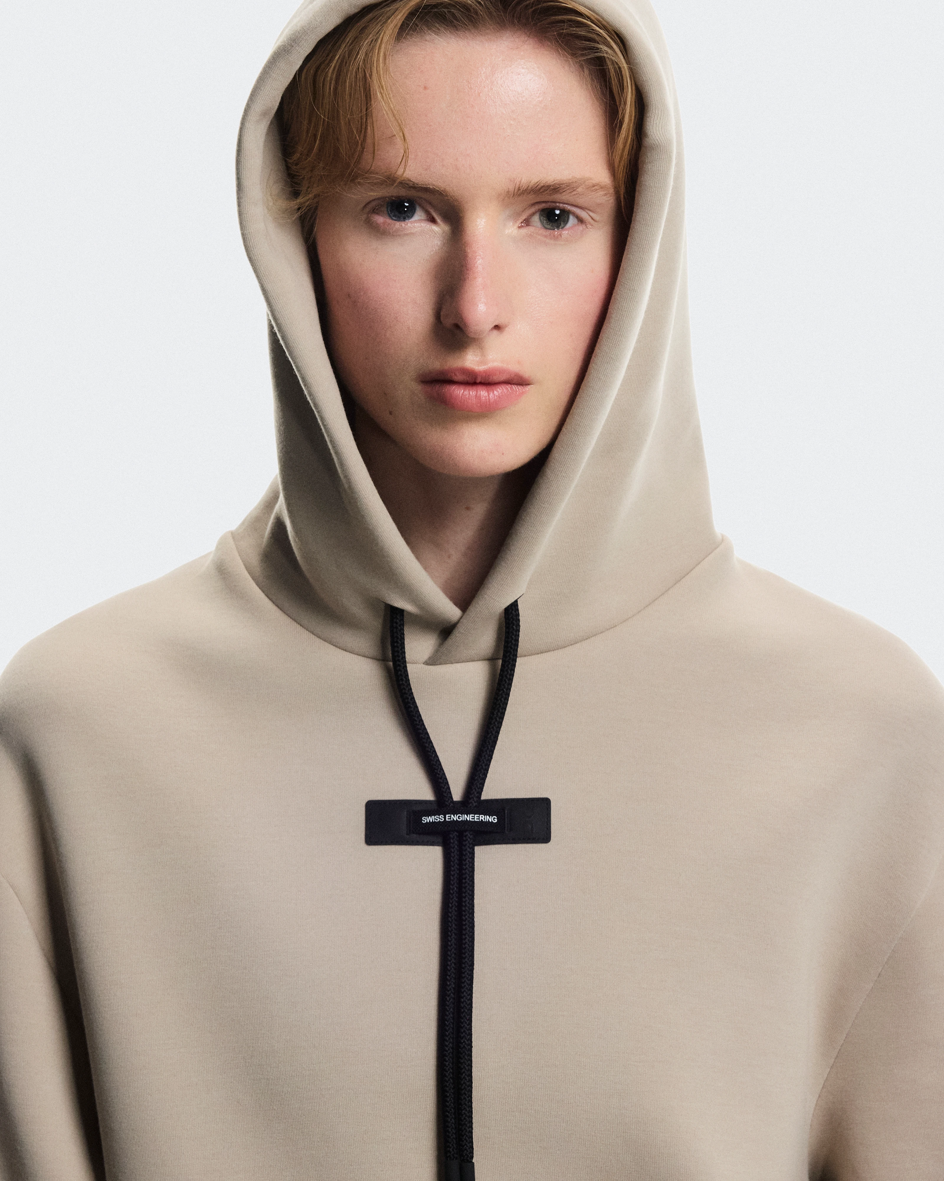 On Focus Tech Hoodie Desert Women Hoodies and sweatshirts