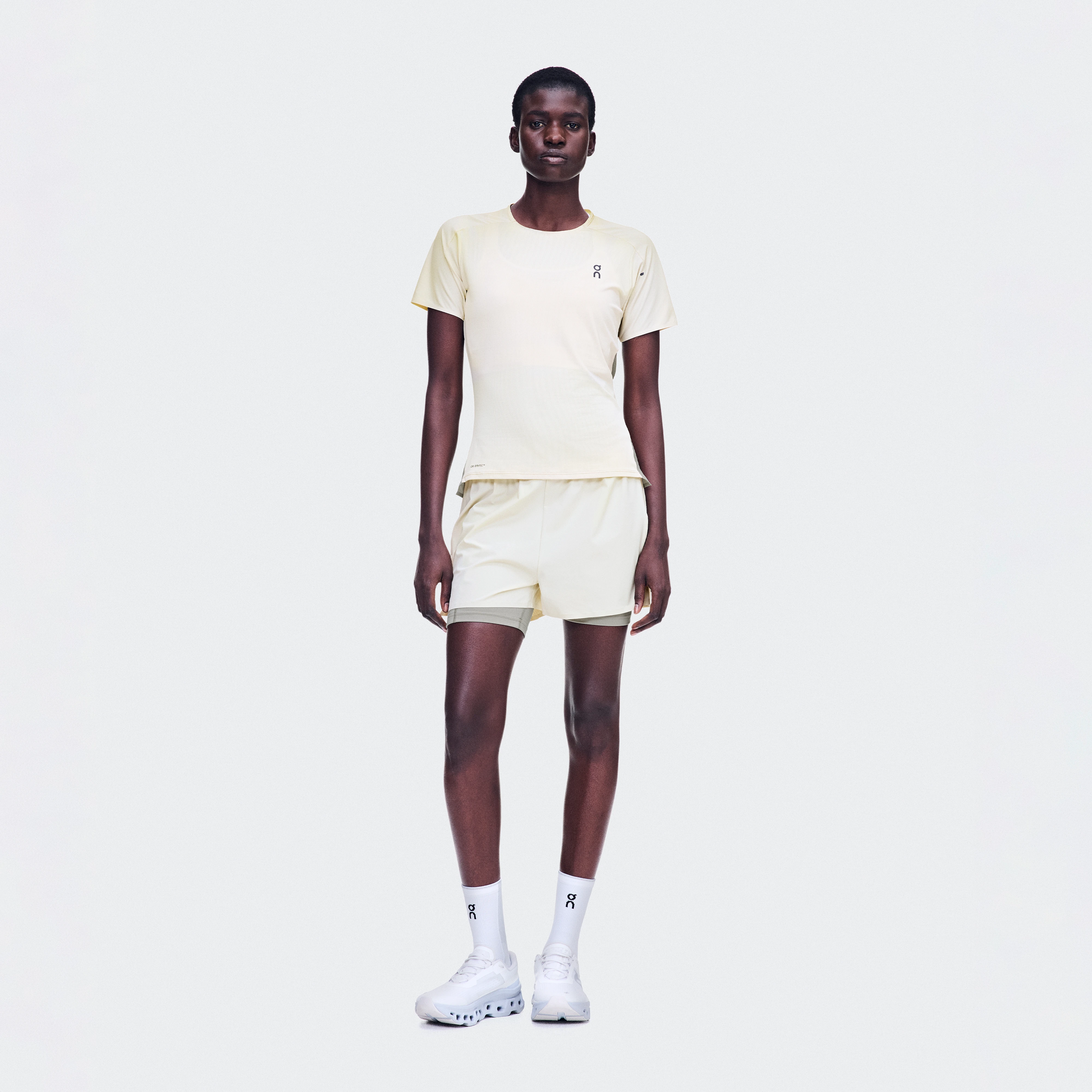 On 3" Performance 2/1 Shorts Hare & Brume Women – Performance running, lightweight, moisture-wicking Shorts