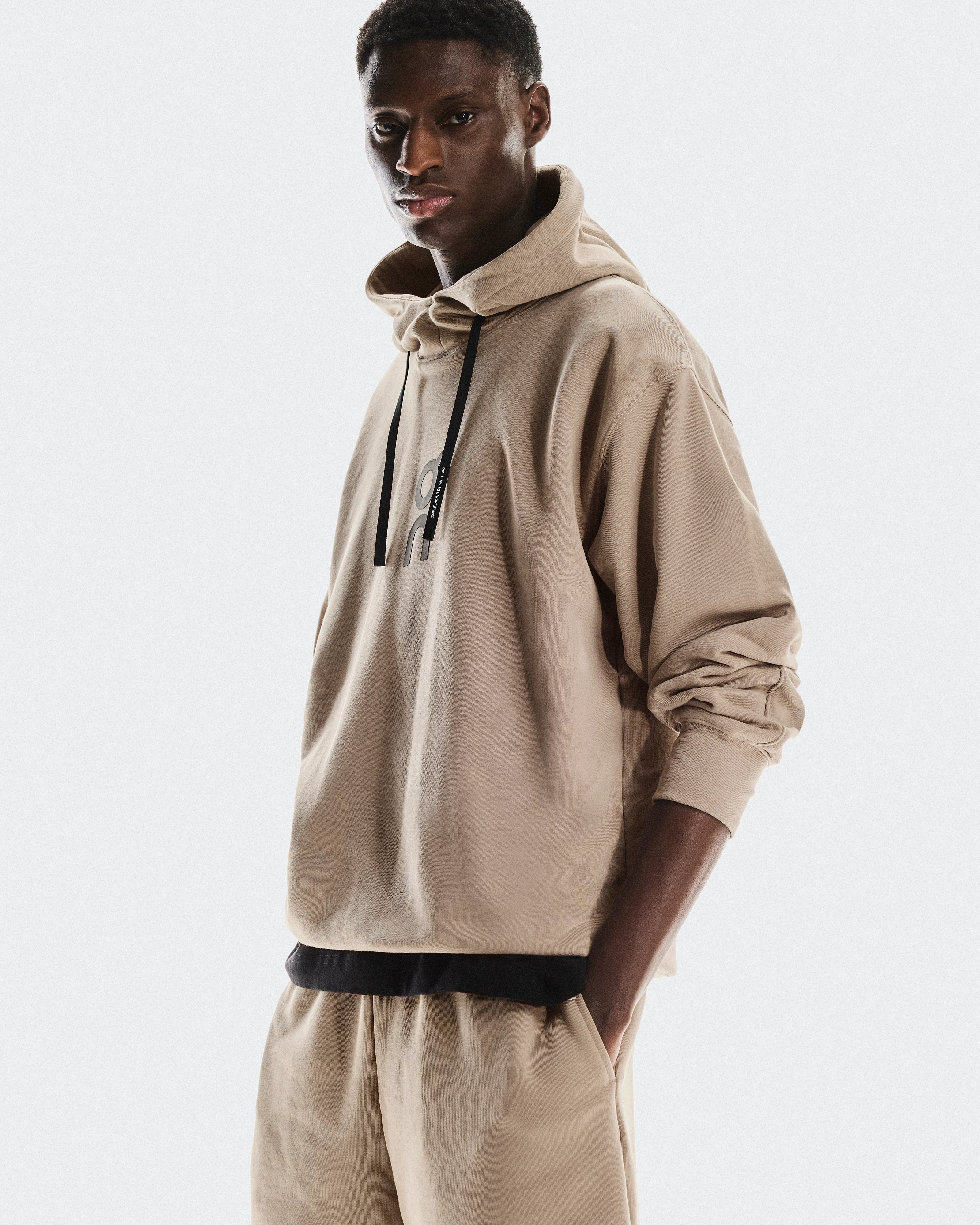 On Club Hoodie Desert Men Hoodies and sweatshirts