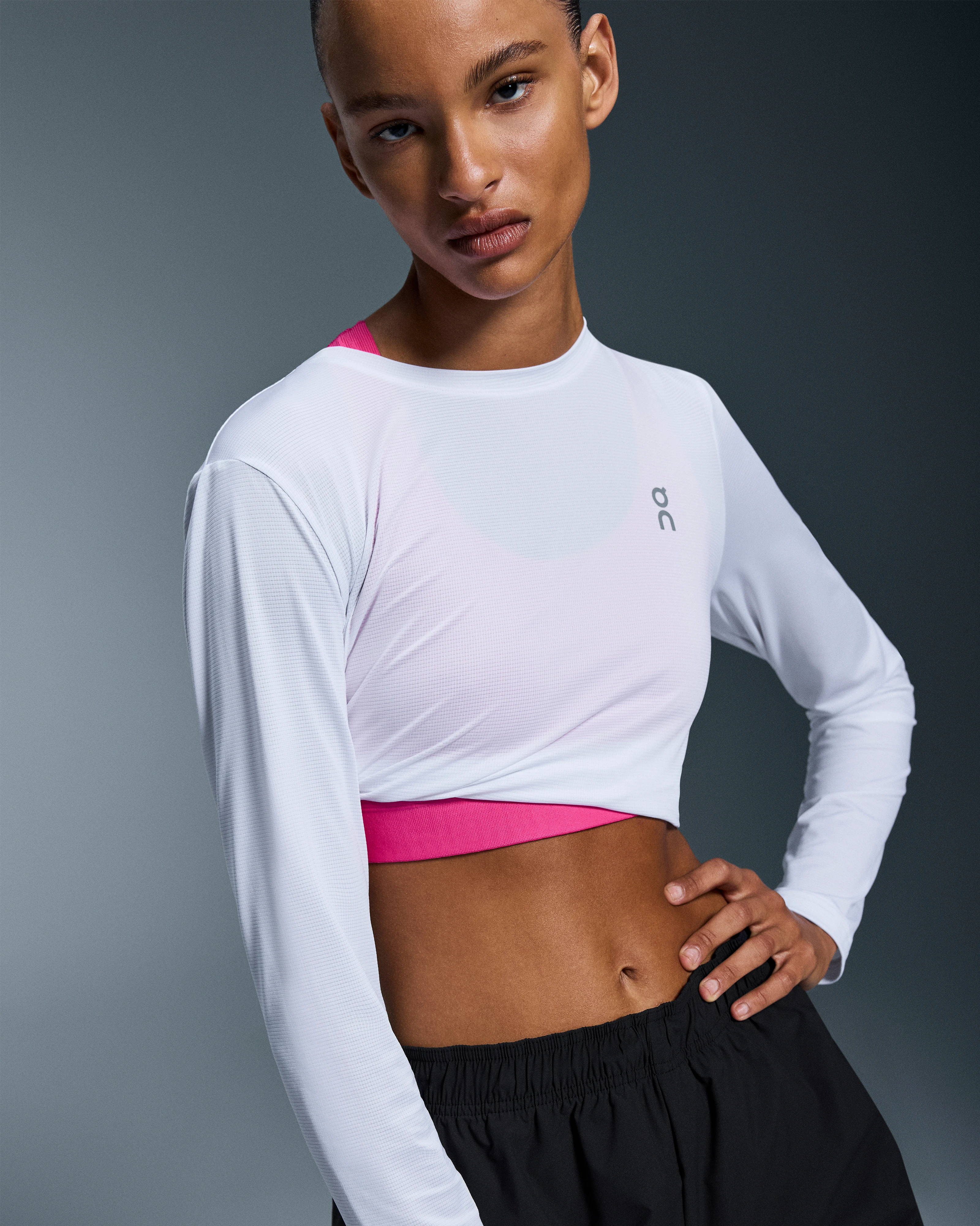 On Core Long-T White Women Tops and t-shirts