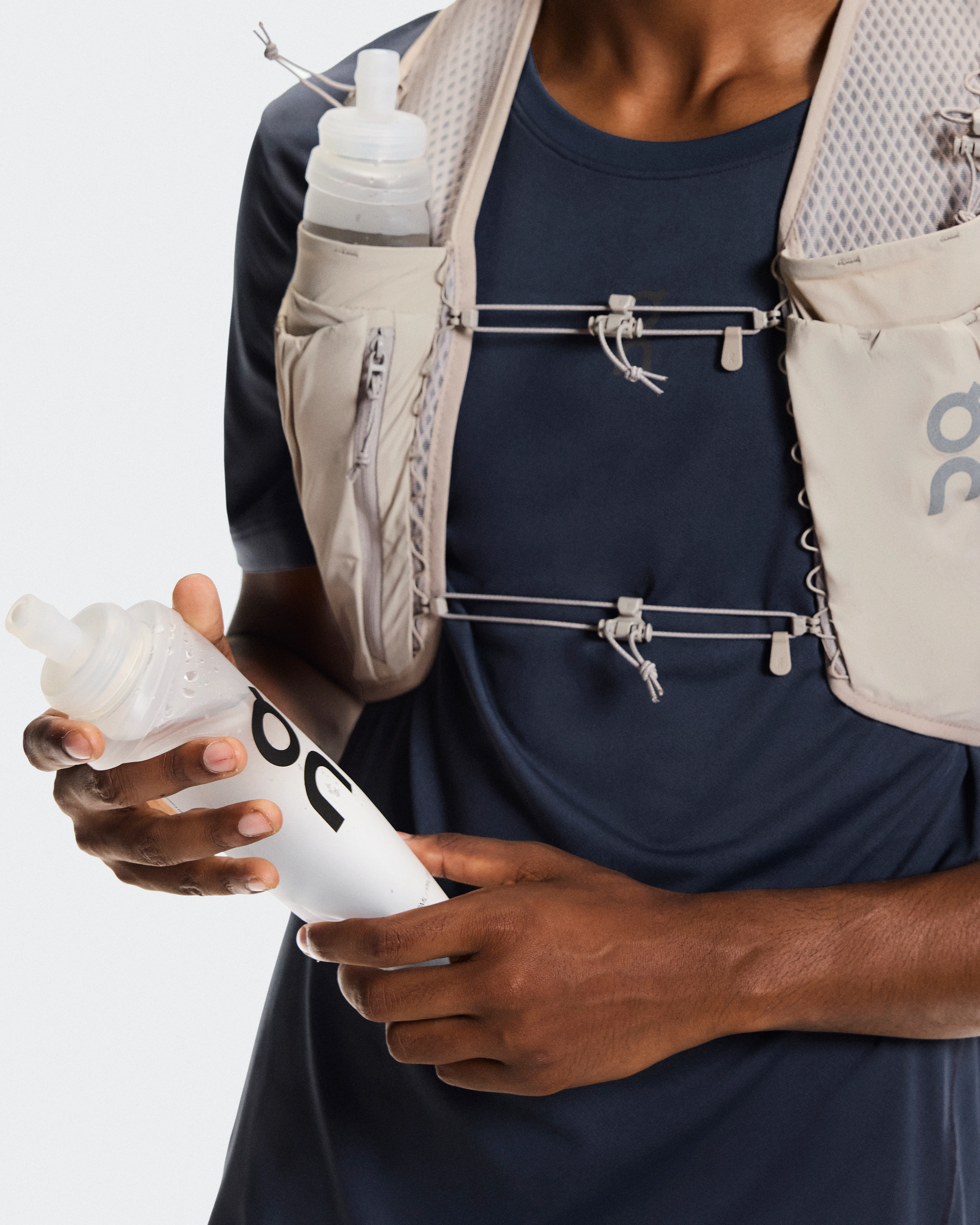 On Ultra Vest Pro Fog Unisex Vests