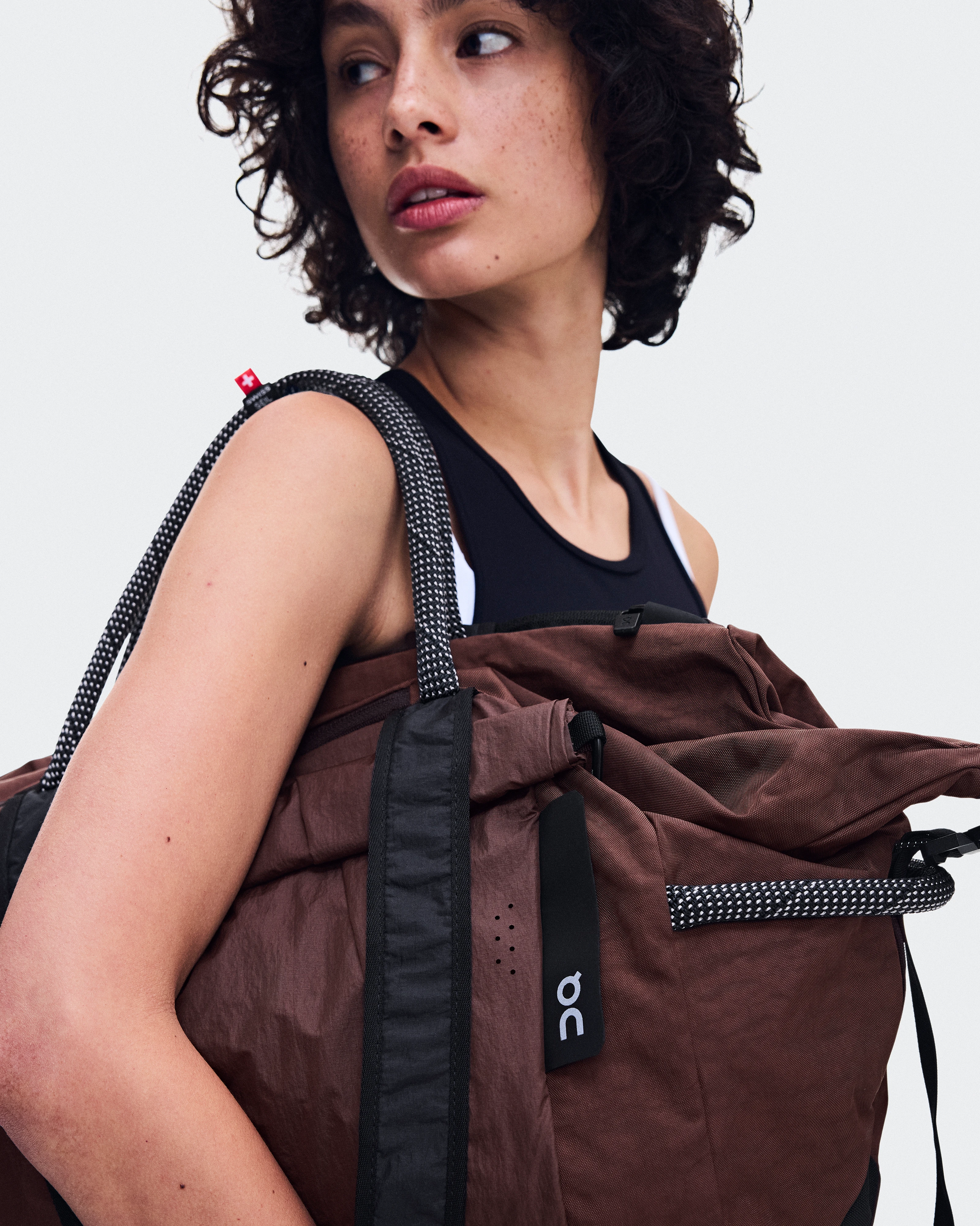 On Track Pack 40L Elite Cacao & Black Unisex Bags