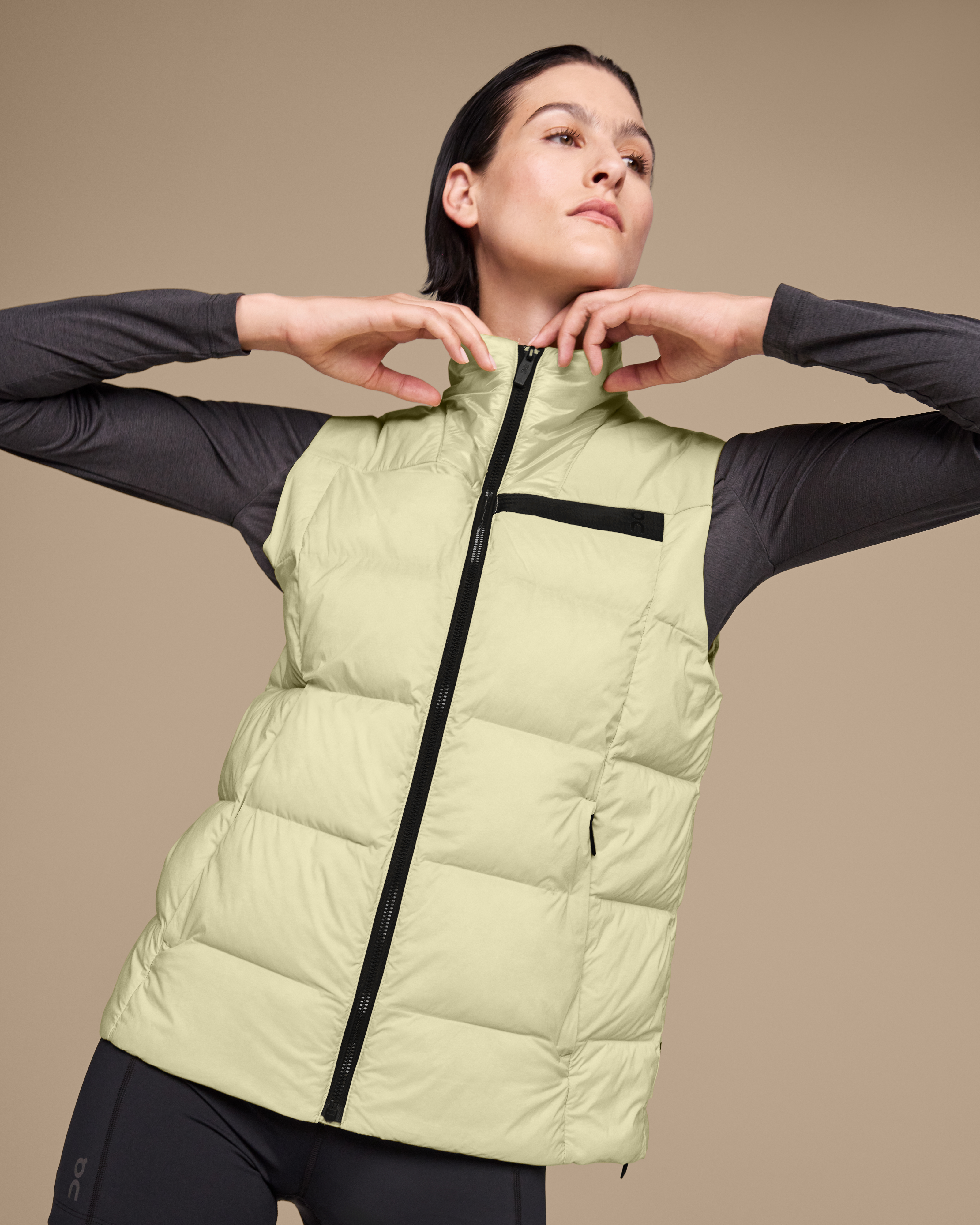 On Challenger Vest Endive Women Jackets