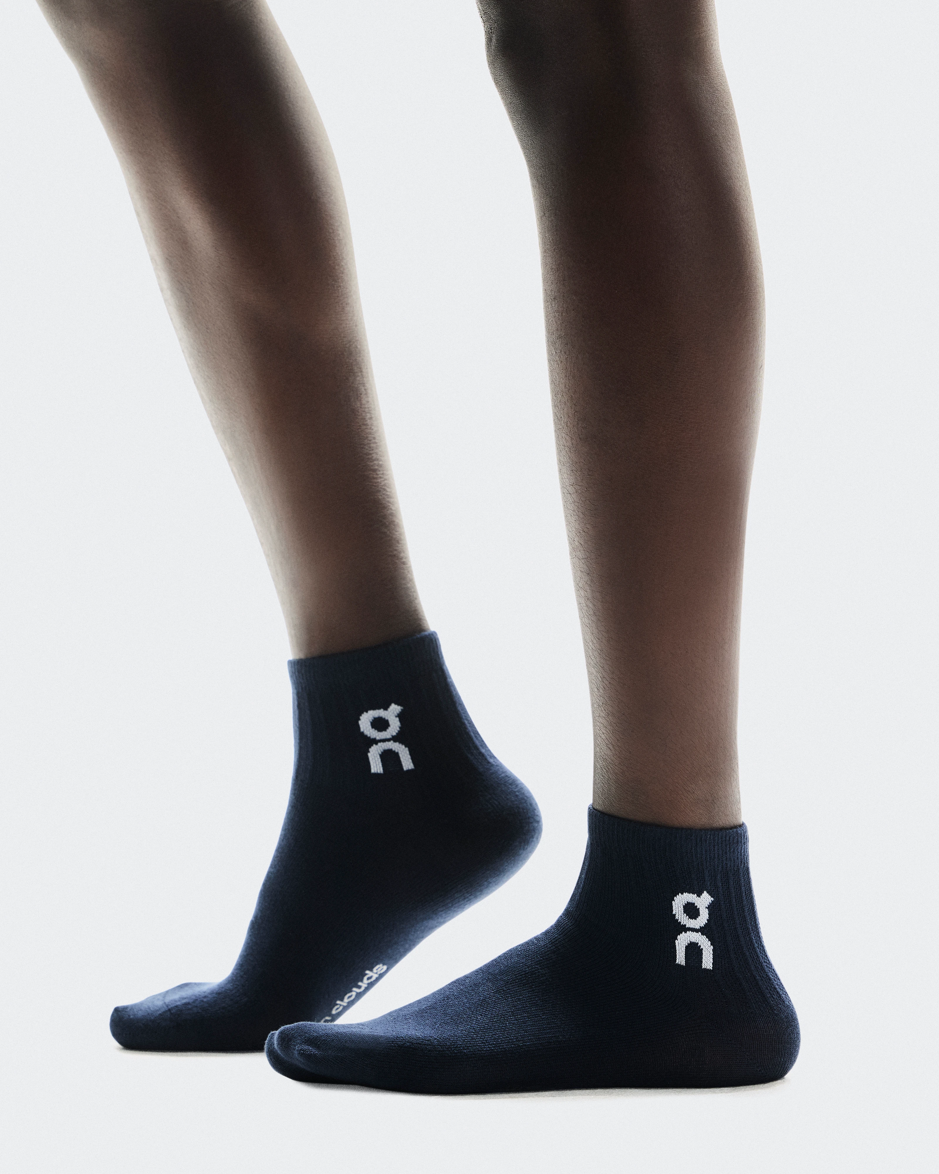 On Logo Sock Mid 3P Navy Unisex Socks
