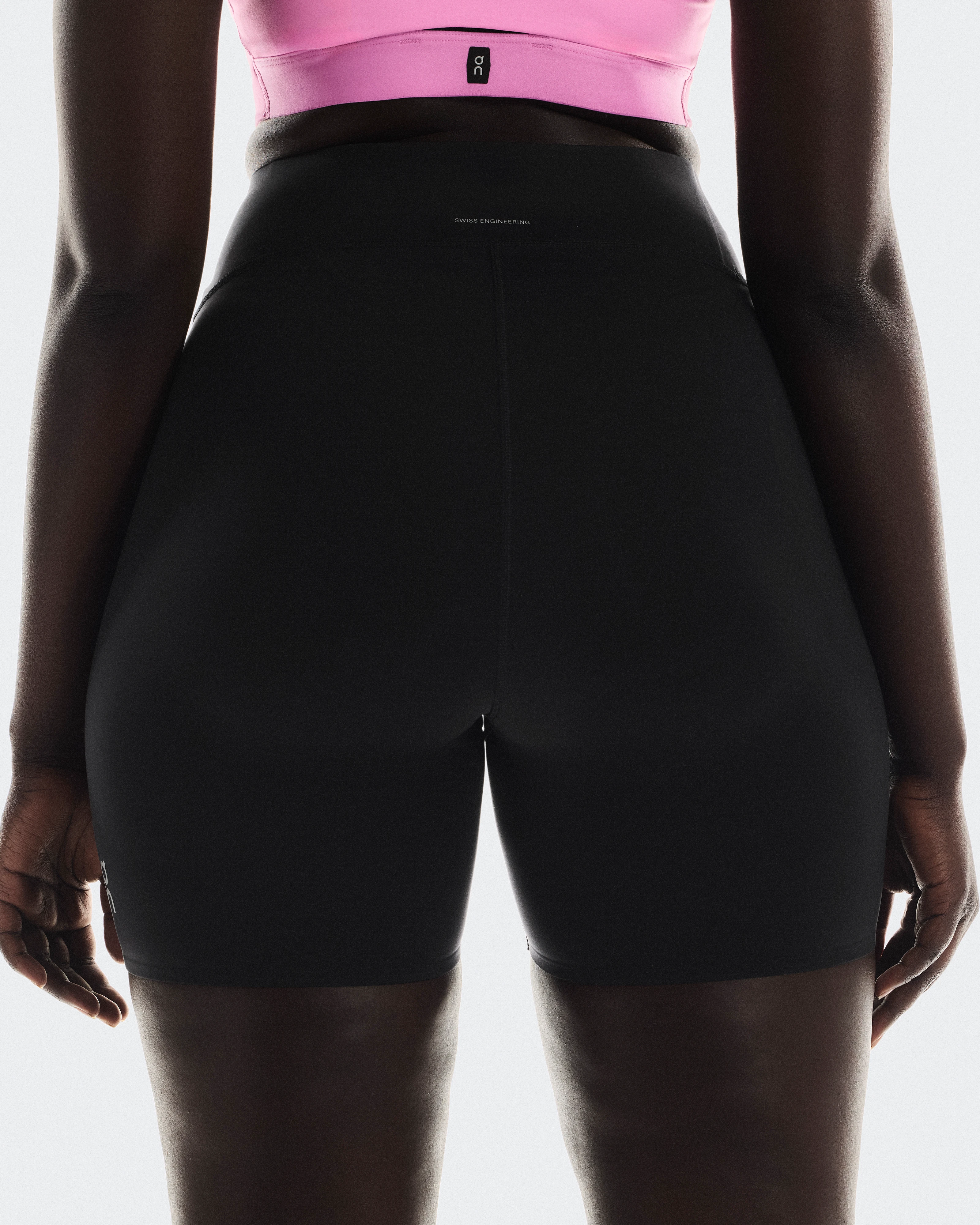 On Train Tights Short Black Women Tights