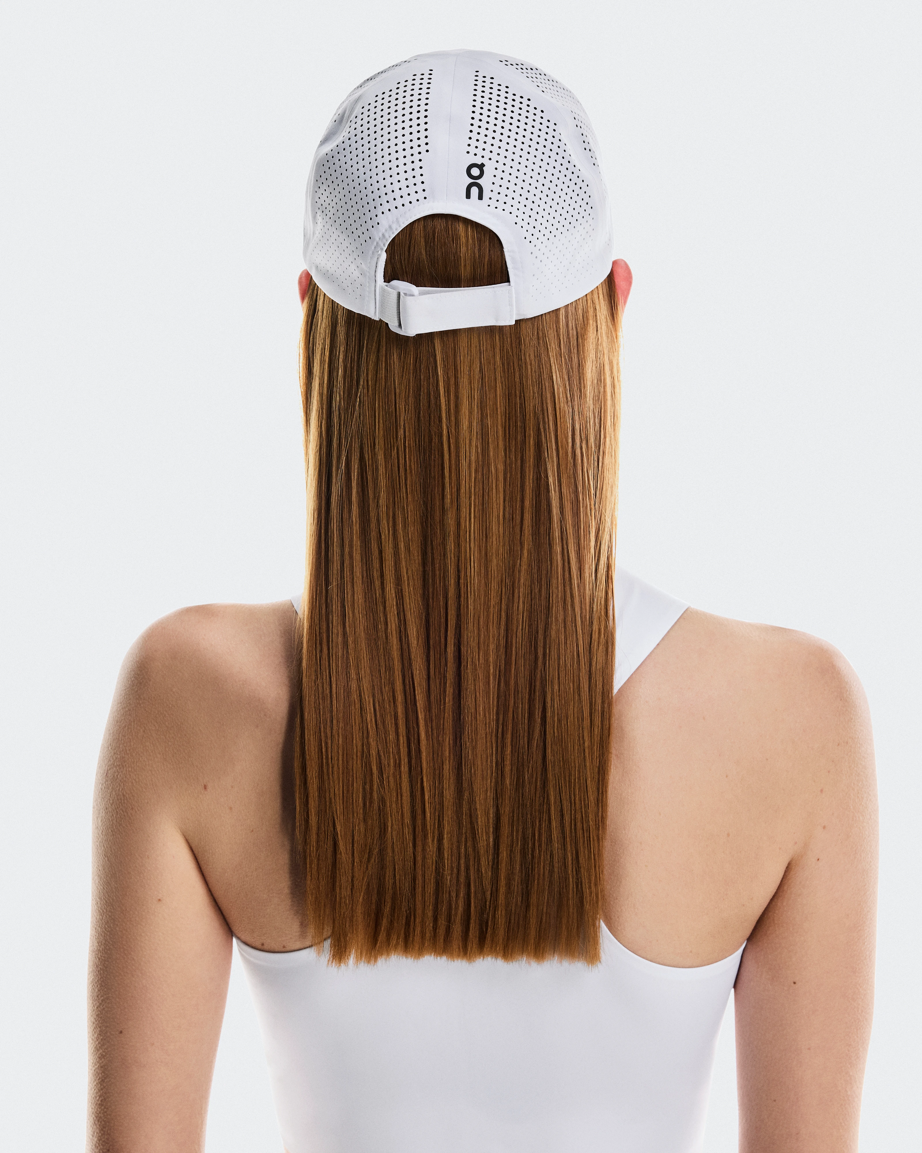 On Court Cap White & White Unisex Headwear