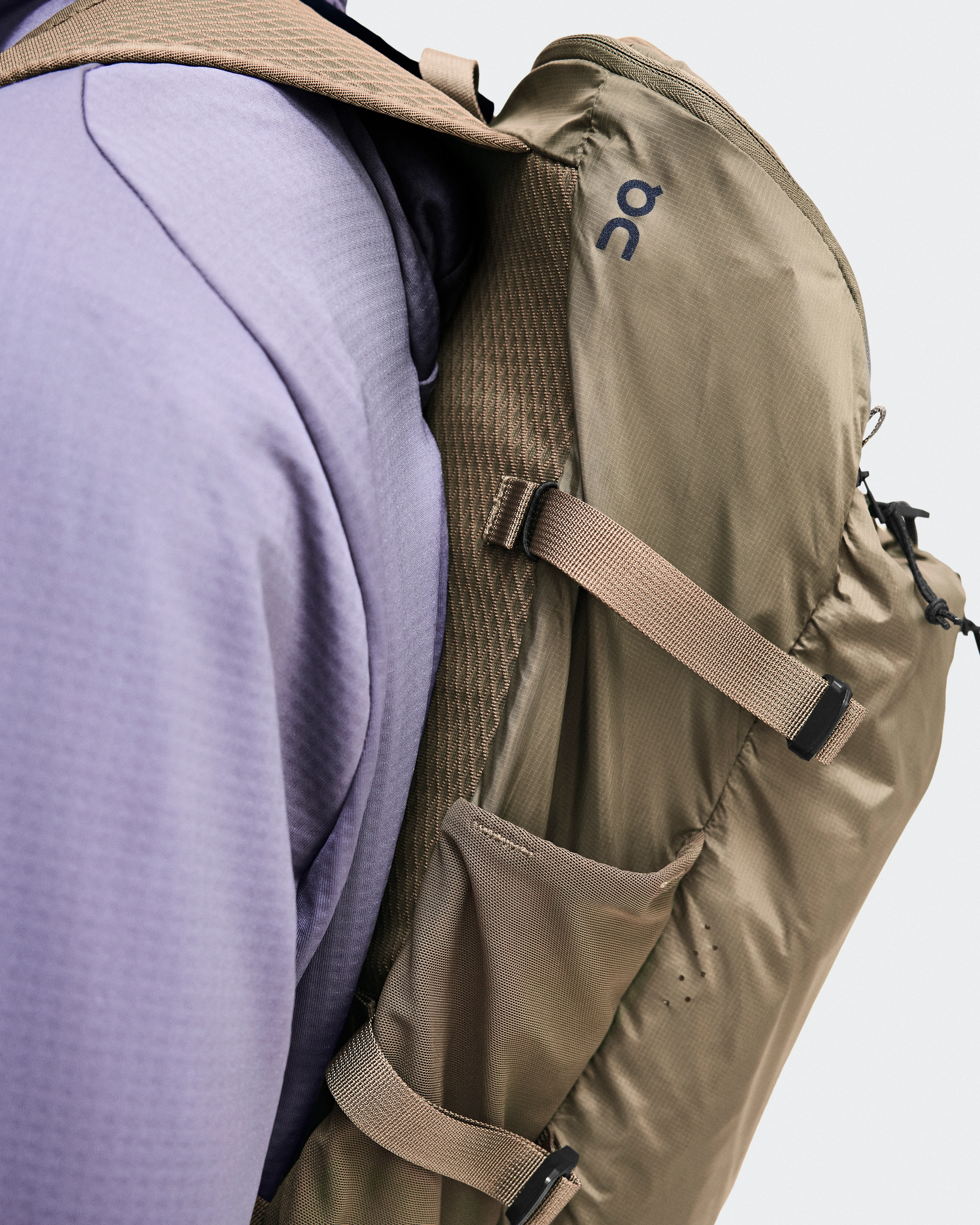 On Speed Pack 18L Lite Olive Unisex Bags