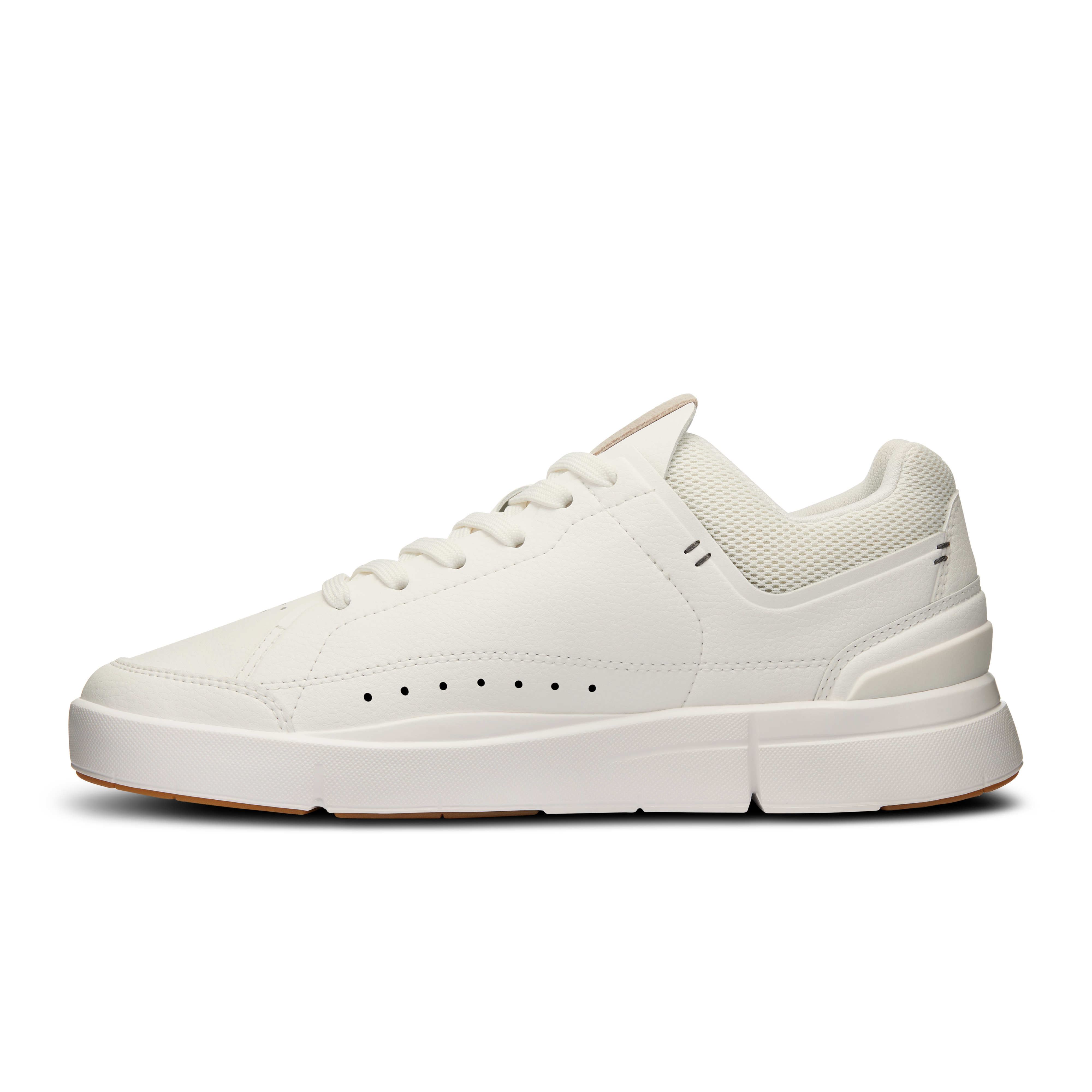 On THE ROGER Centre Court White & Gum Women Active life Shoes