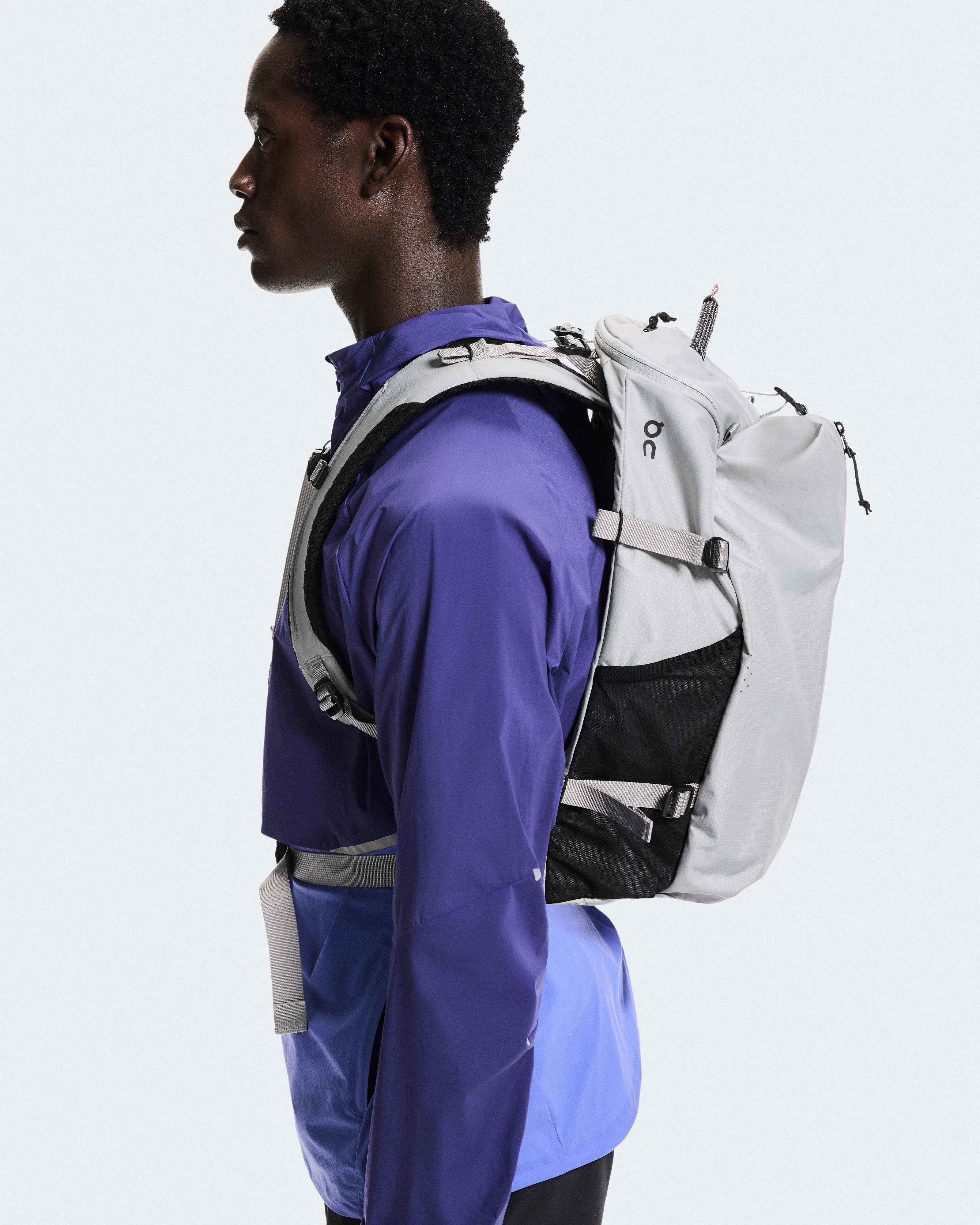 On Speed Pack 30L Glacier & Black Unisex Bags