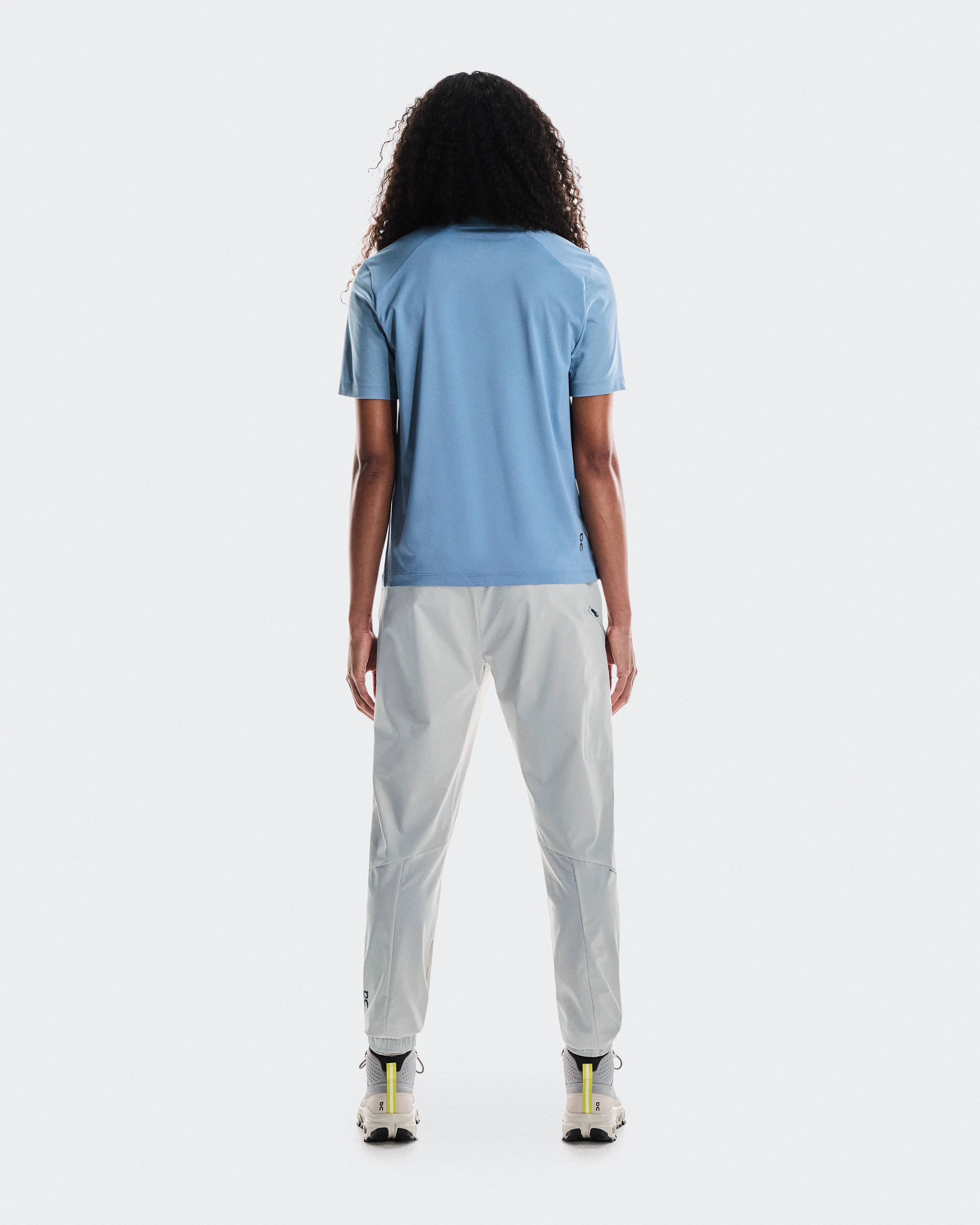 On Trek-T Chambray Women Tops and t-shirts
