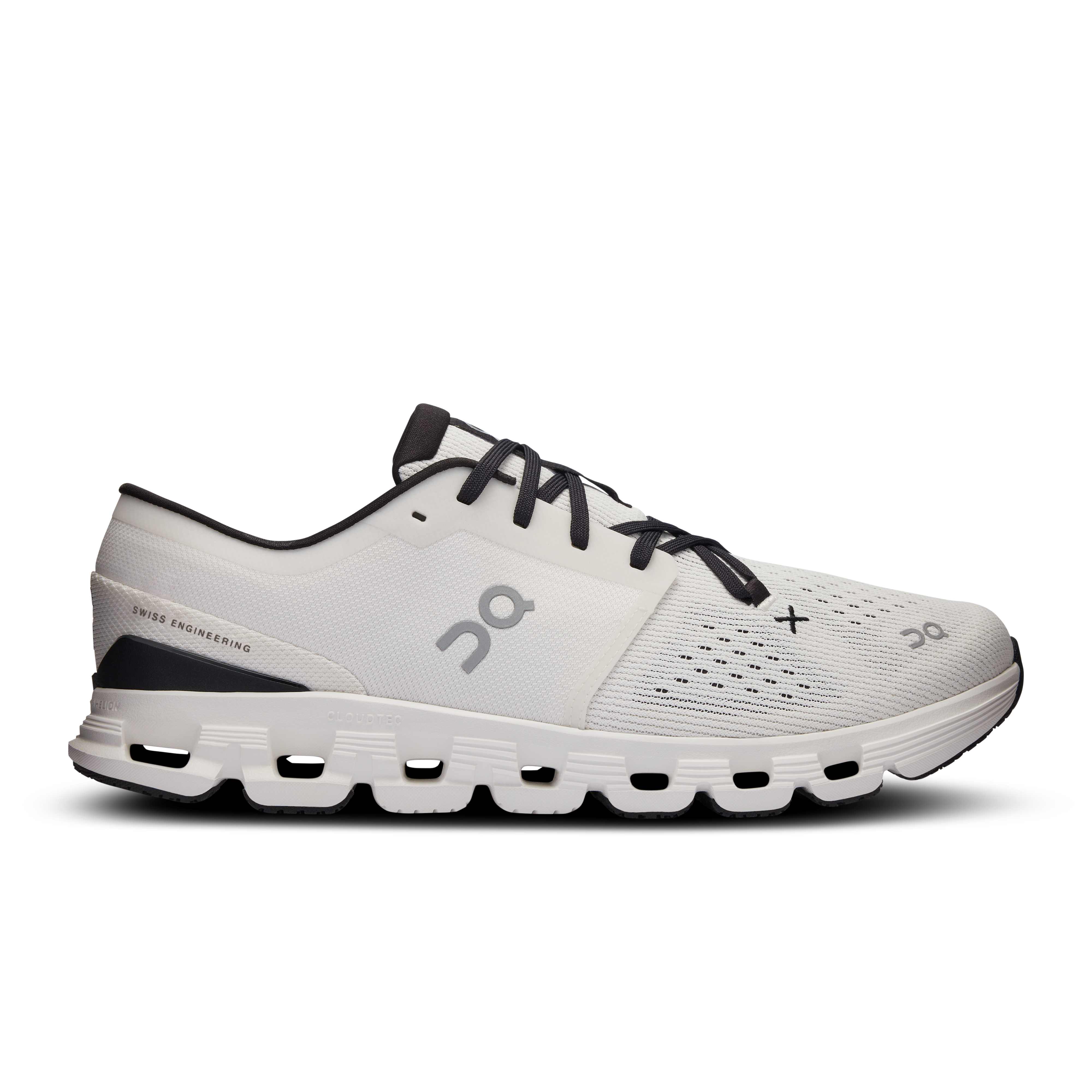 On Cloud X 4 Ivory & Black Men – Versatile workouts, gym workouts, HIIT Shoes