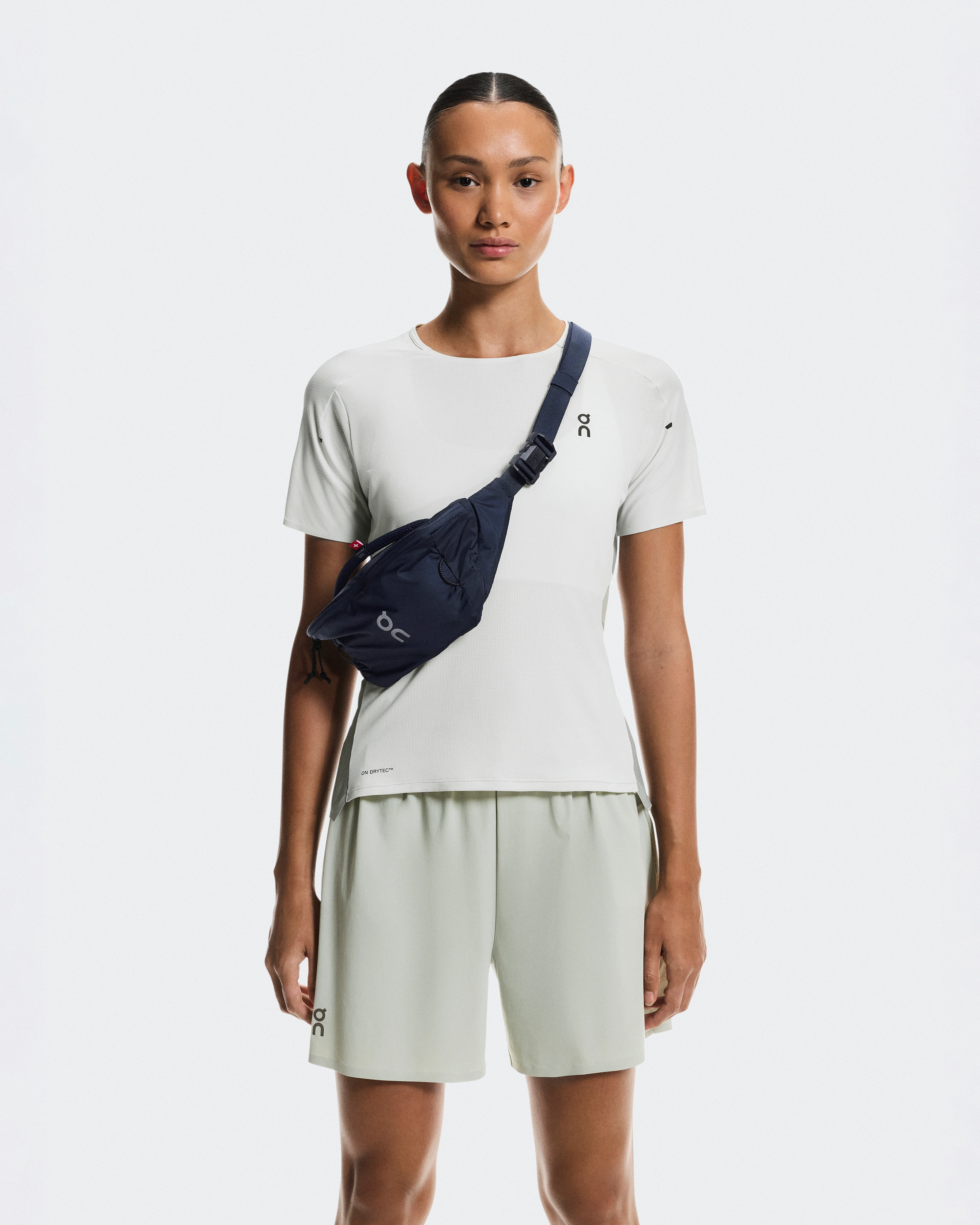 On Waist Pack 2L Lite Navy Unisex Bags