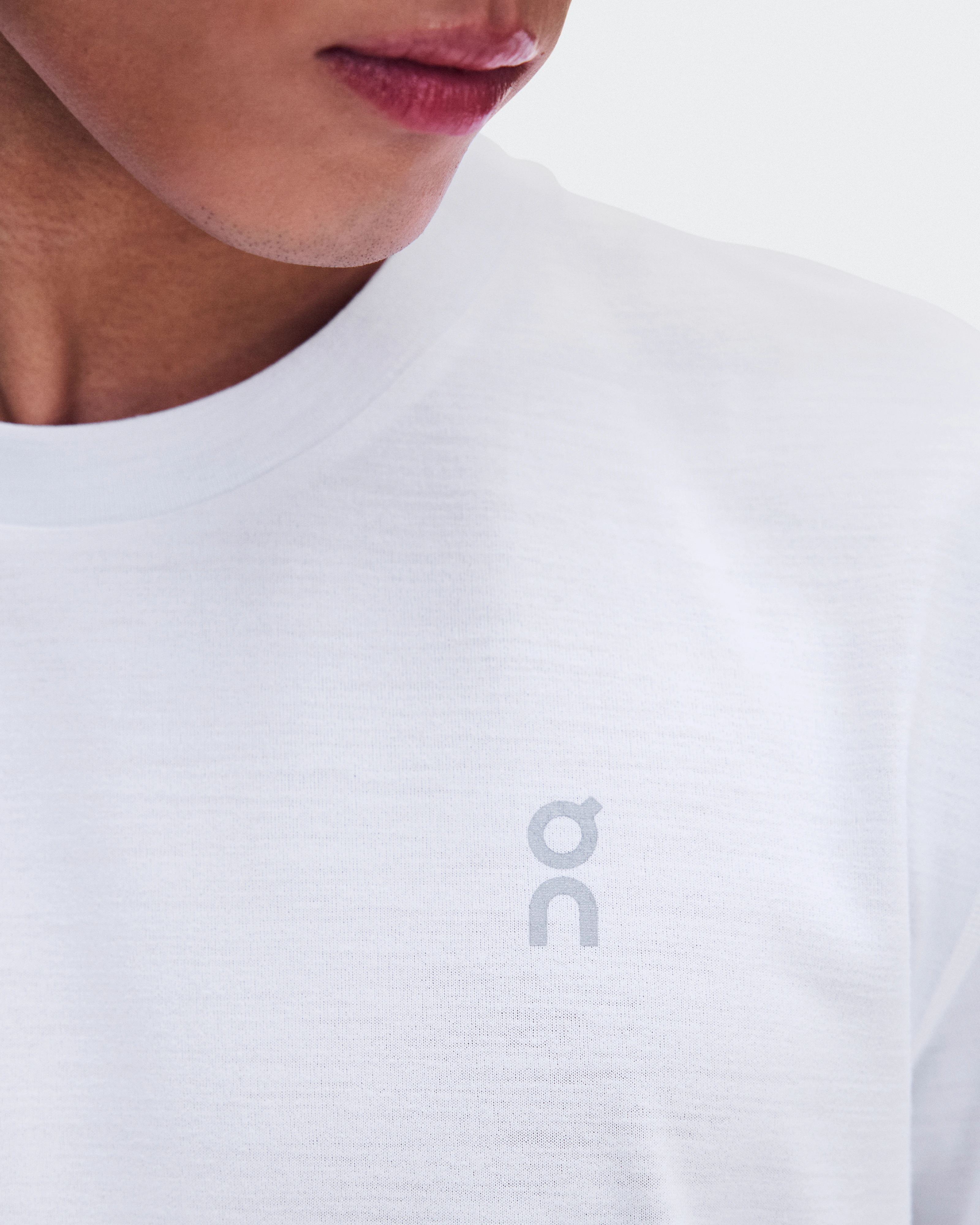 On Train-T White Men Tops and t-shirts