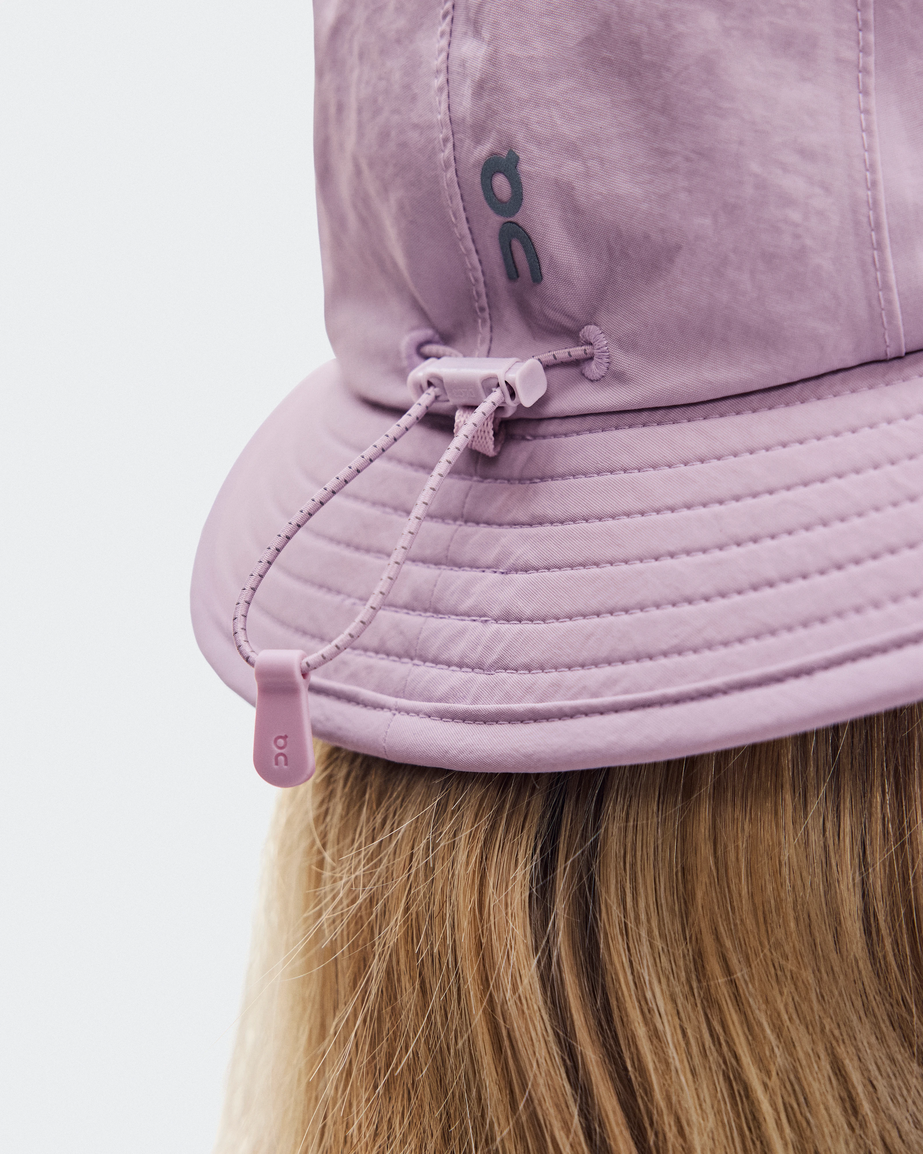On Trail Hat Foxglove Unisex Headwear