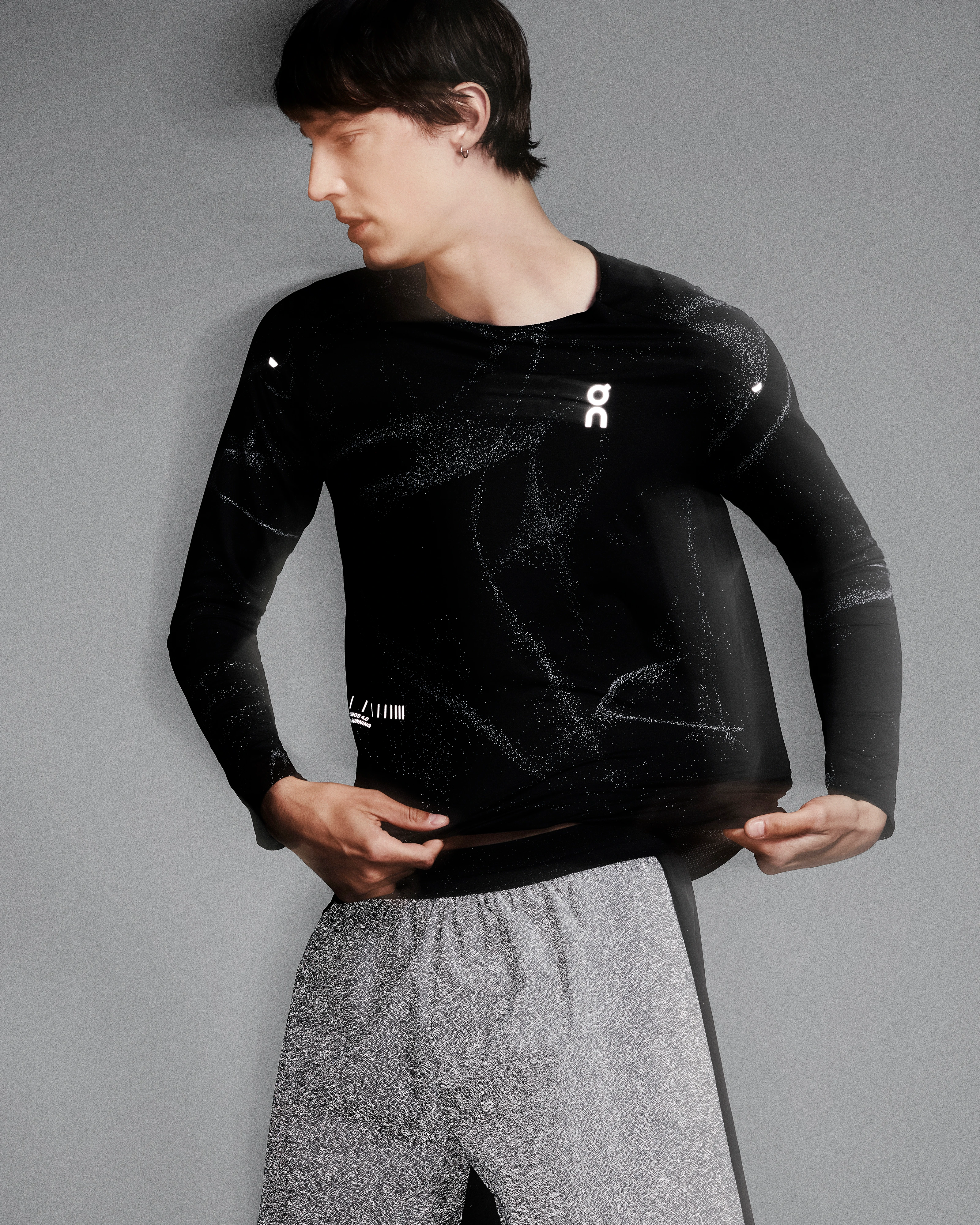 On Performance Long-T Lumos Black Men Tops and t-shirts