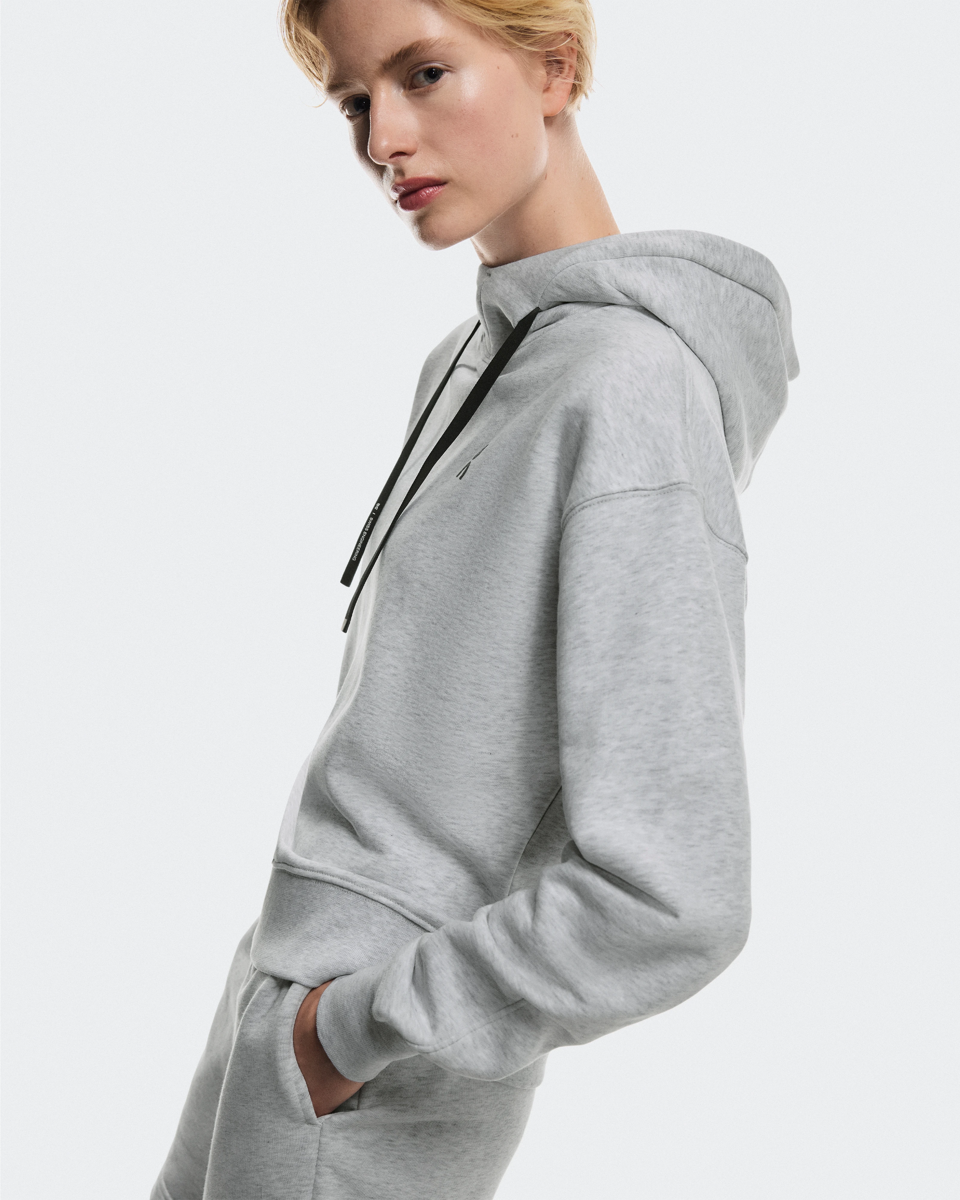 On Club Hoodie Graphic Heather Women Hoodies and sweatshirts