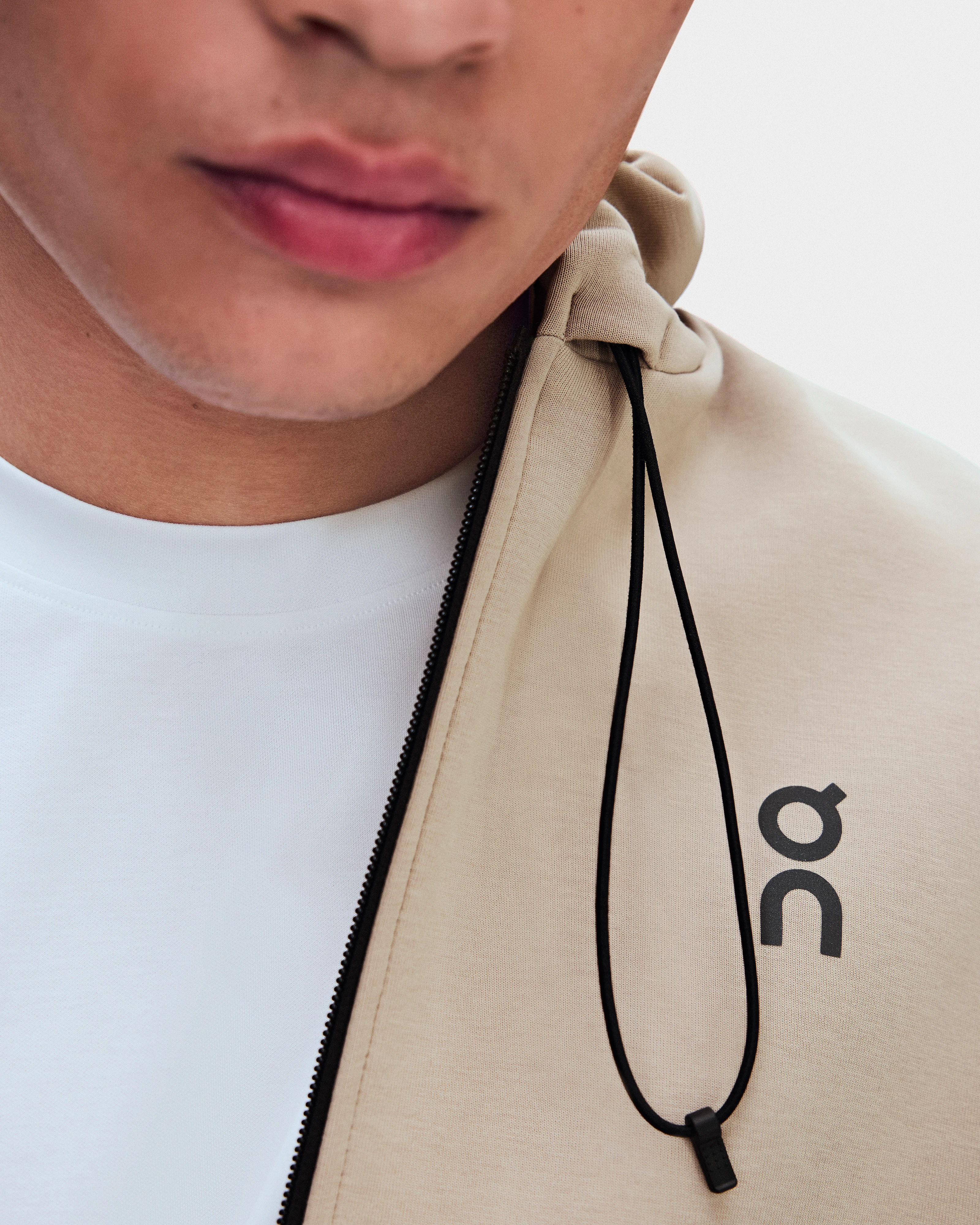 On Focus Tech Zip Hoodie Desert Men Hoodies and sweatshirts