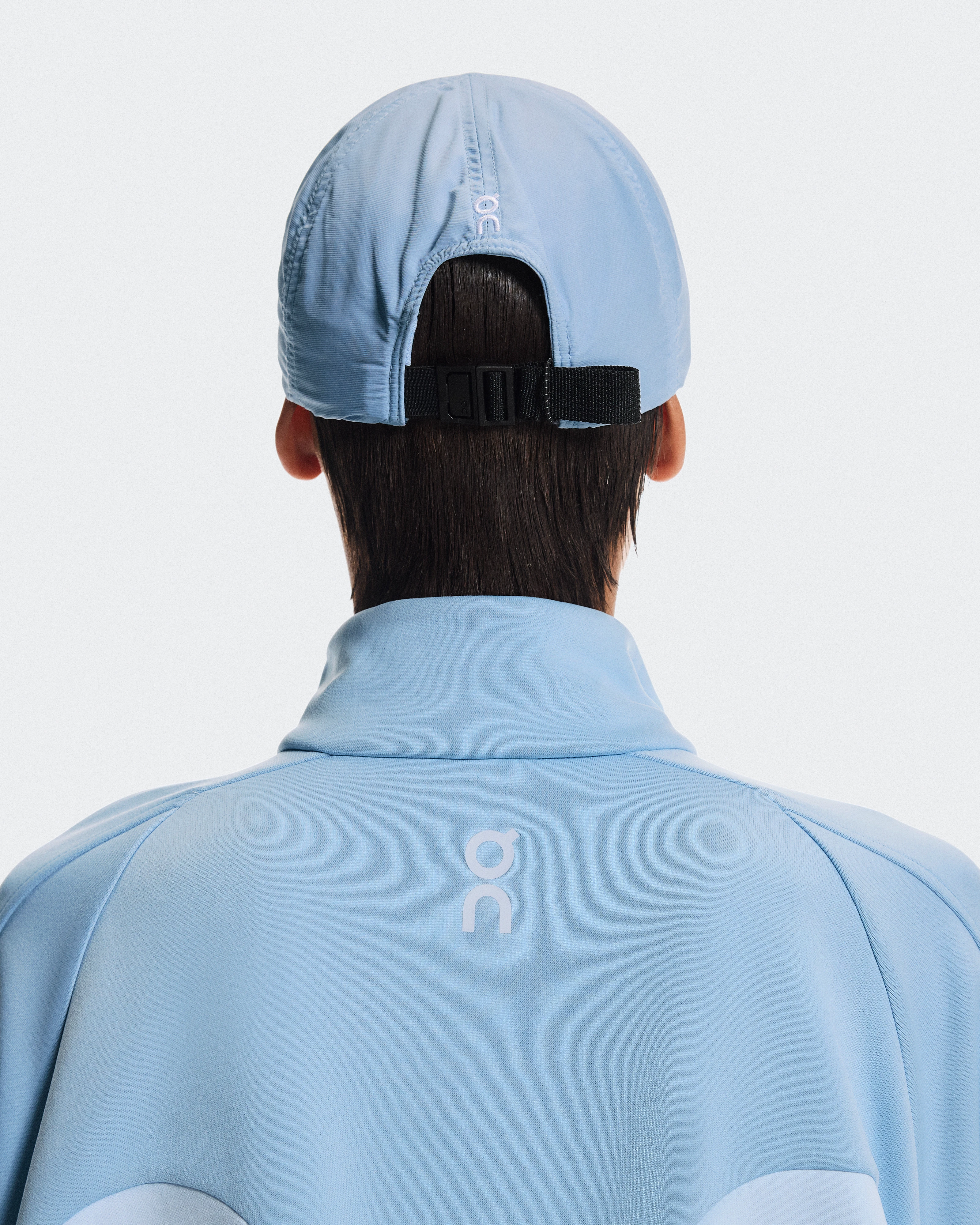 On On Cap IKON Chambray & White Unisex Headwear