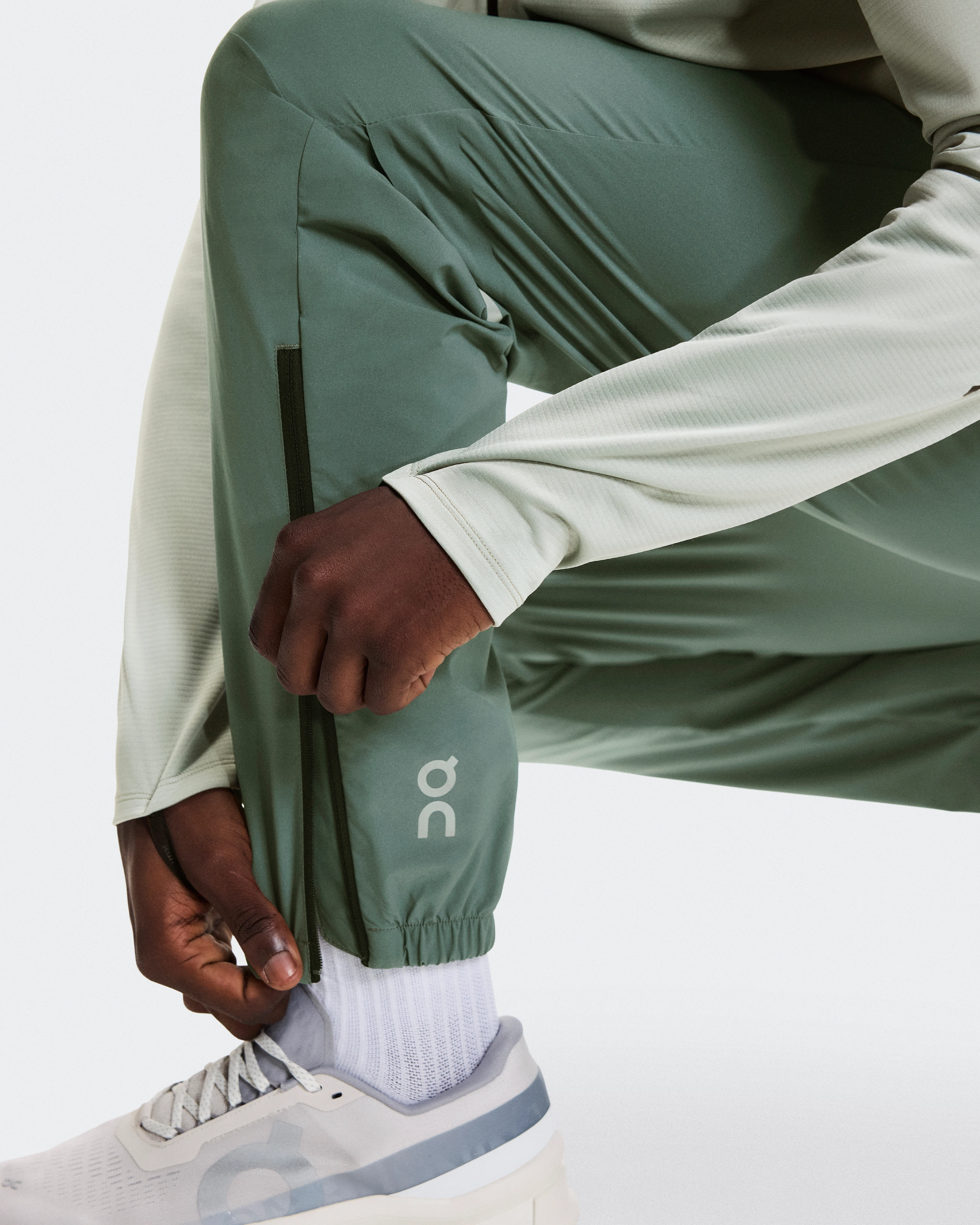 On Core Pants Olive Men Pants