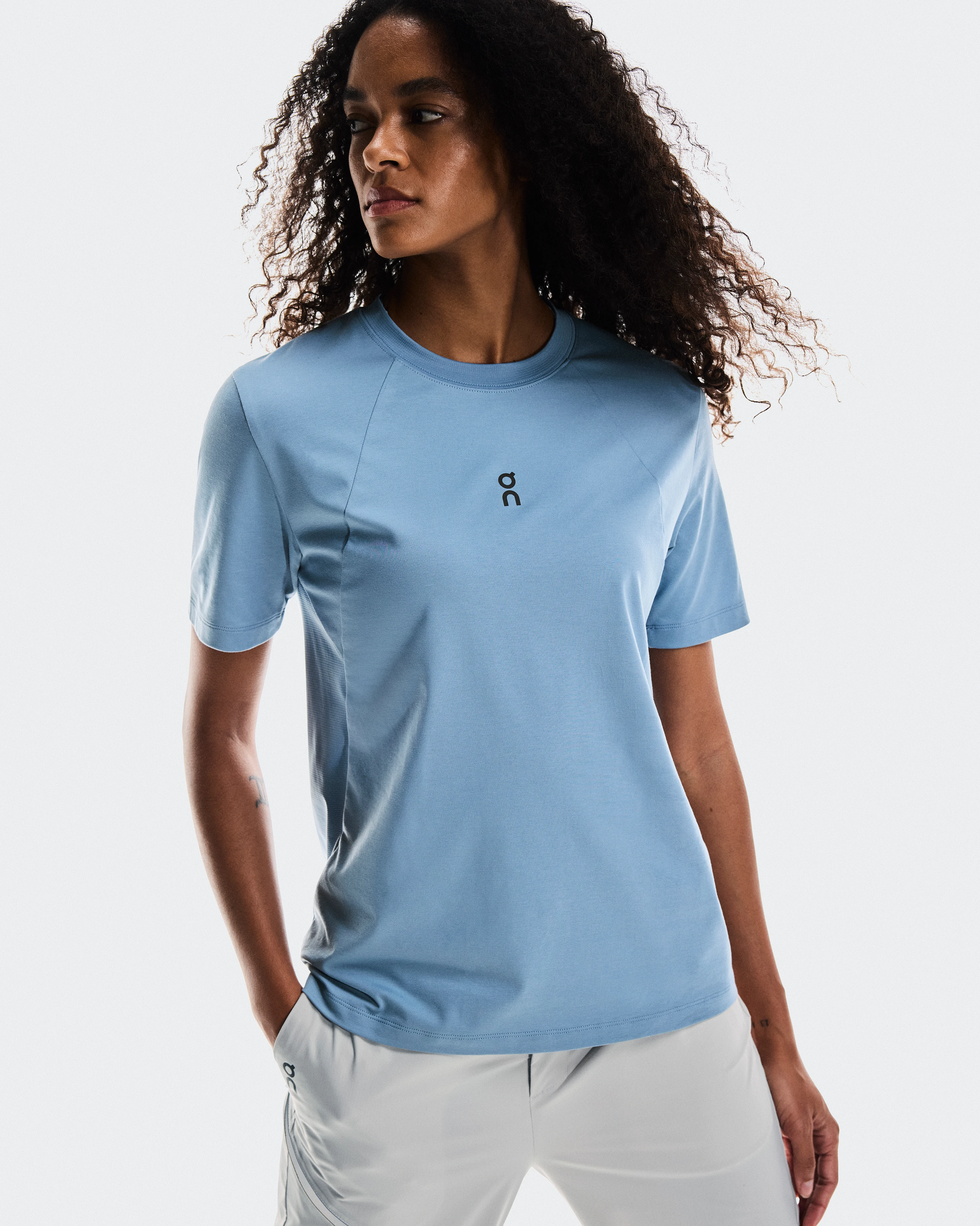 On Trek-T Chambray Women Tops and t-shirts
