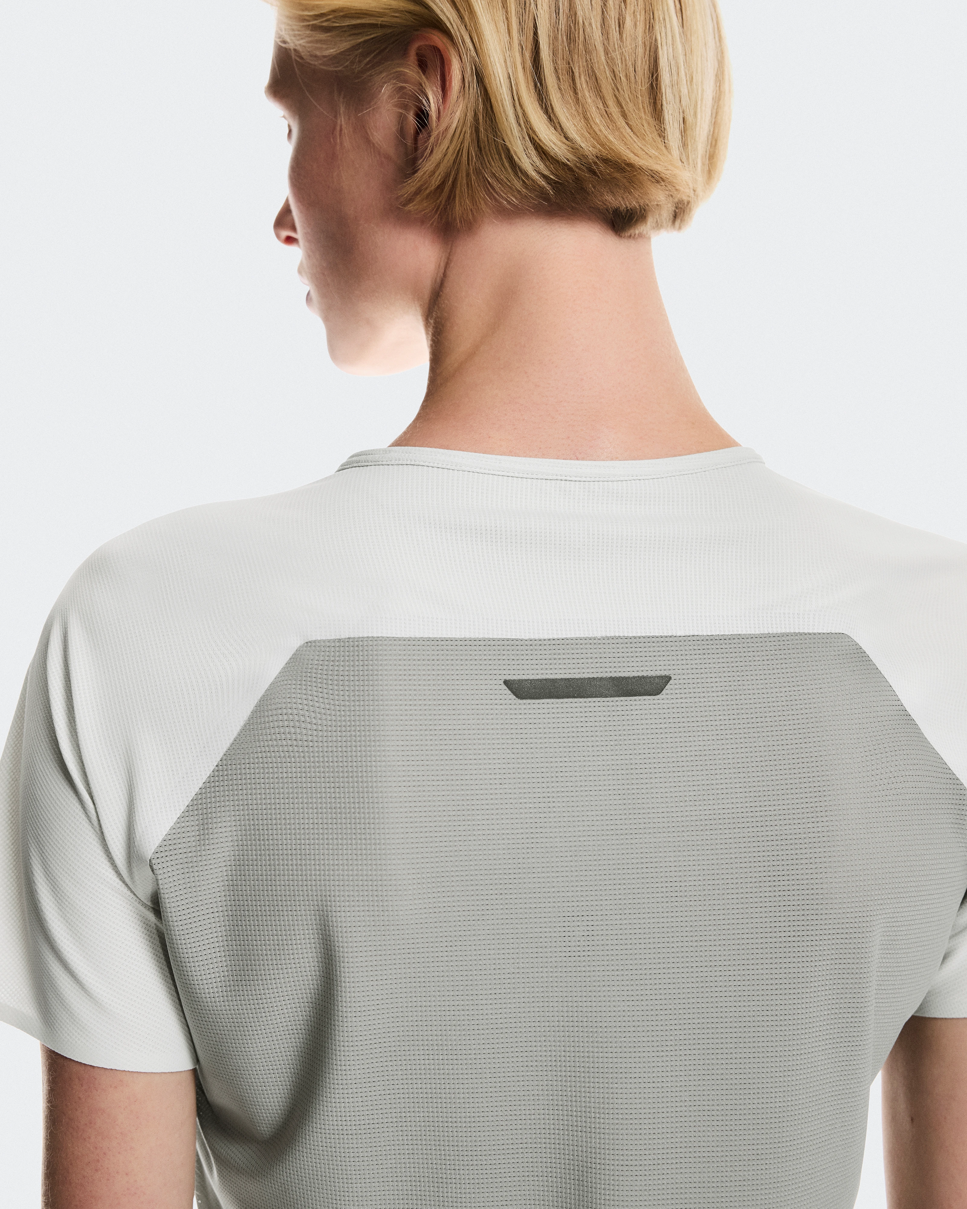 On Performance-T Iceberg & Tin Women Tops and t-shirts