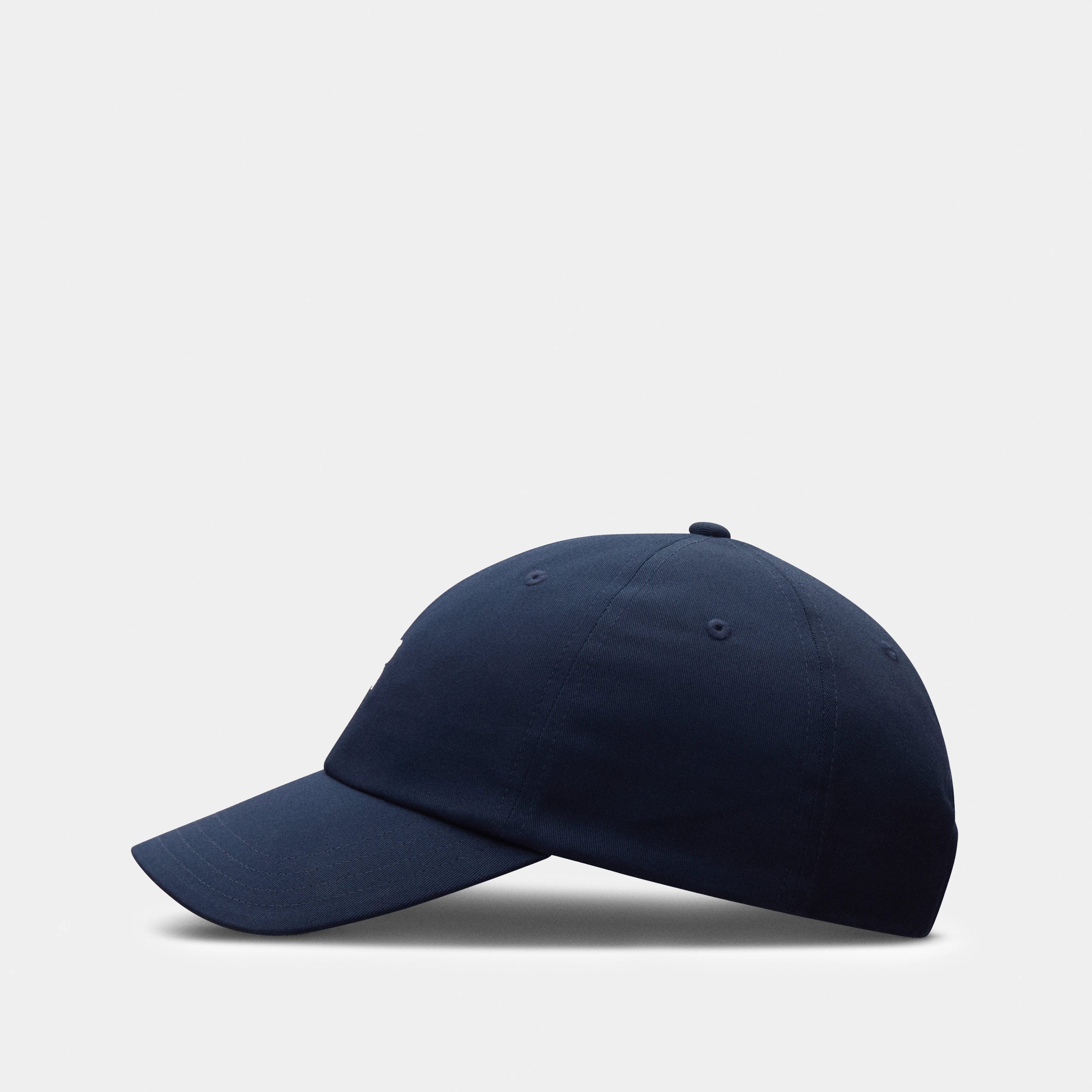 On All-Day Cap Navy Unisex – All-day wear, street style, travel Headwear
