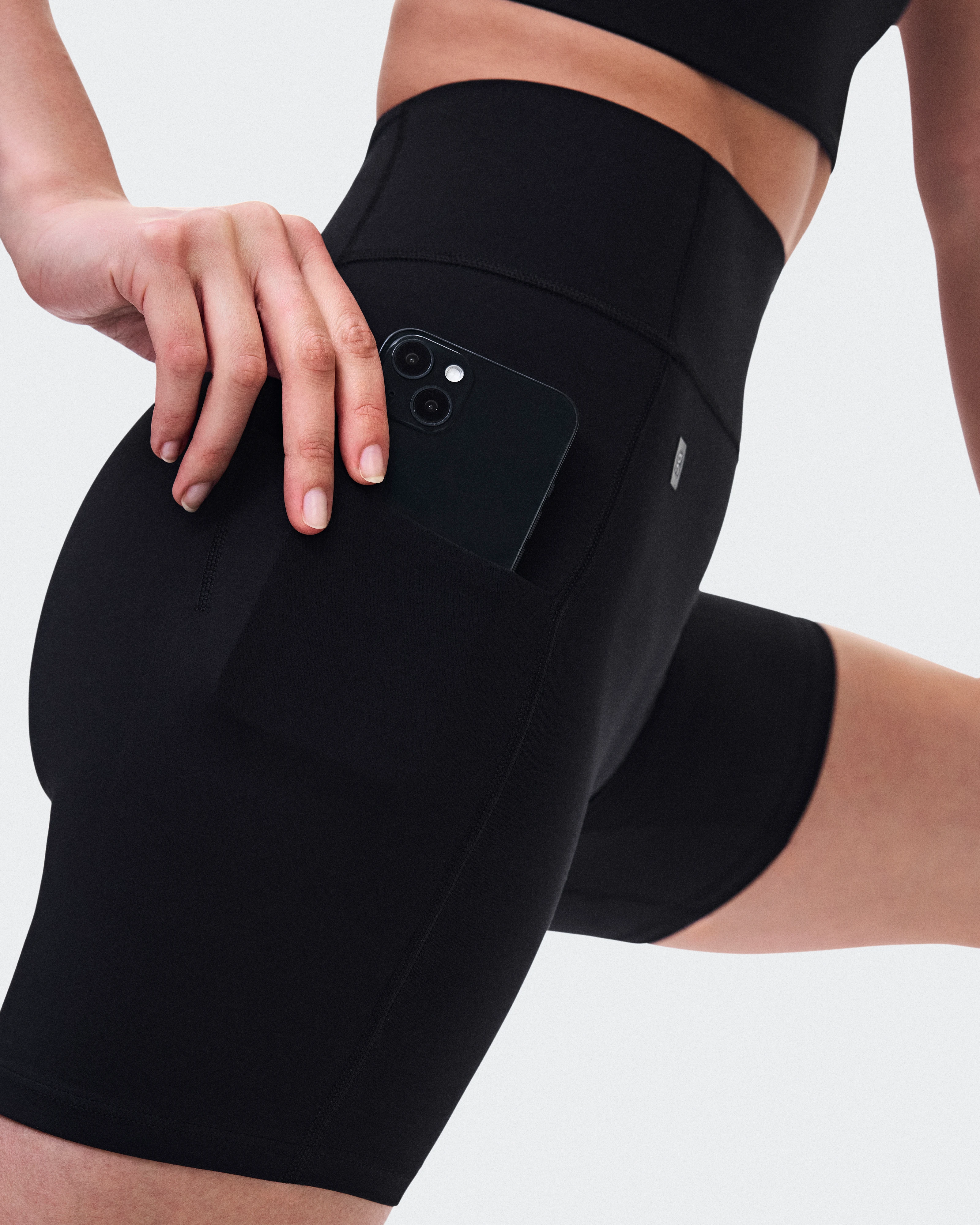 On Studio Leggings Short 6" Black Women Tights