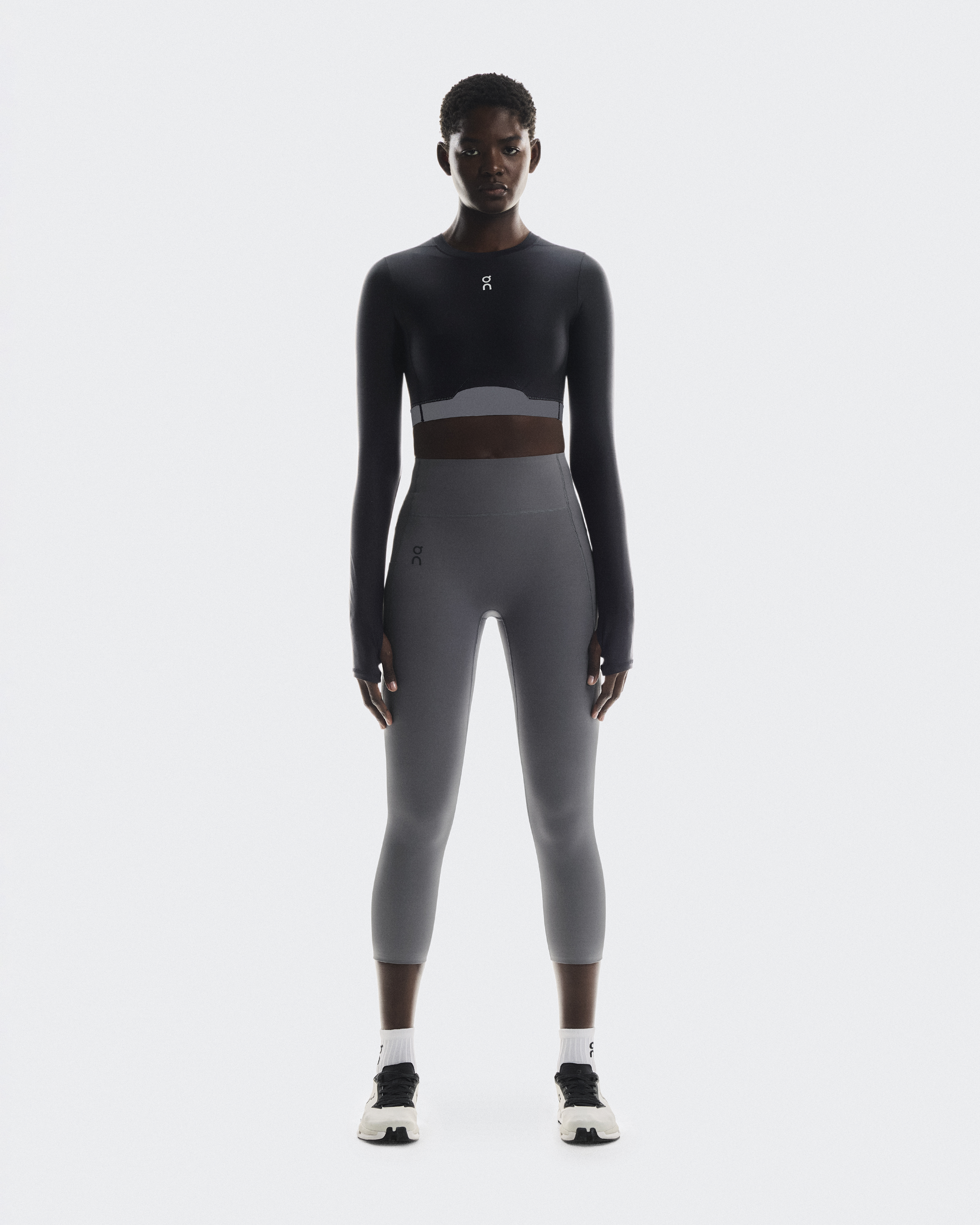 Train Long Sleeve Crop Long-Sleeve Shirt in Black