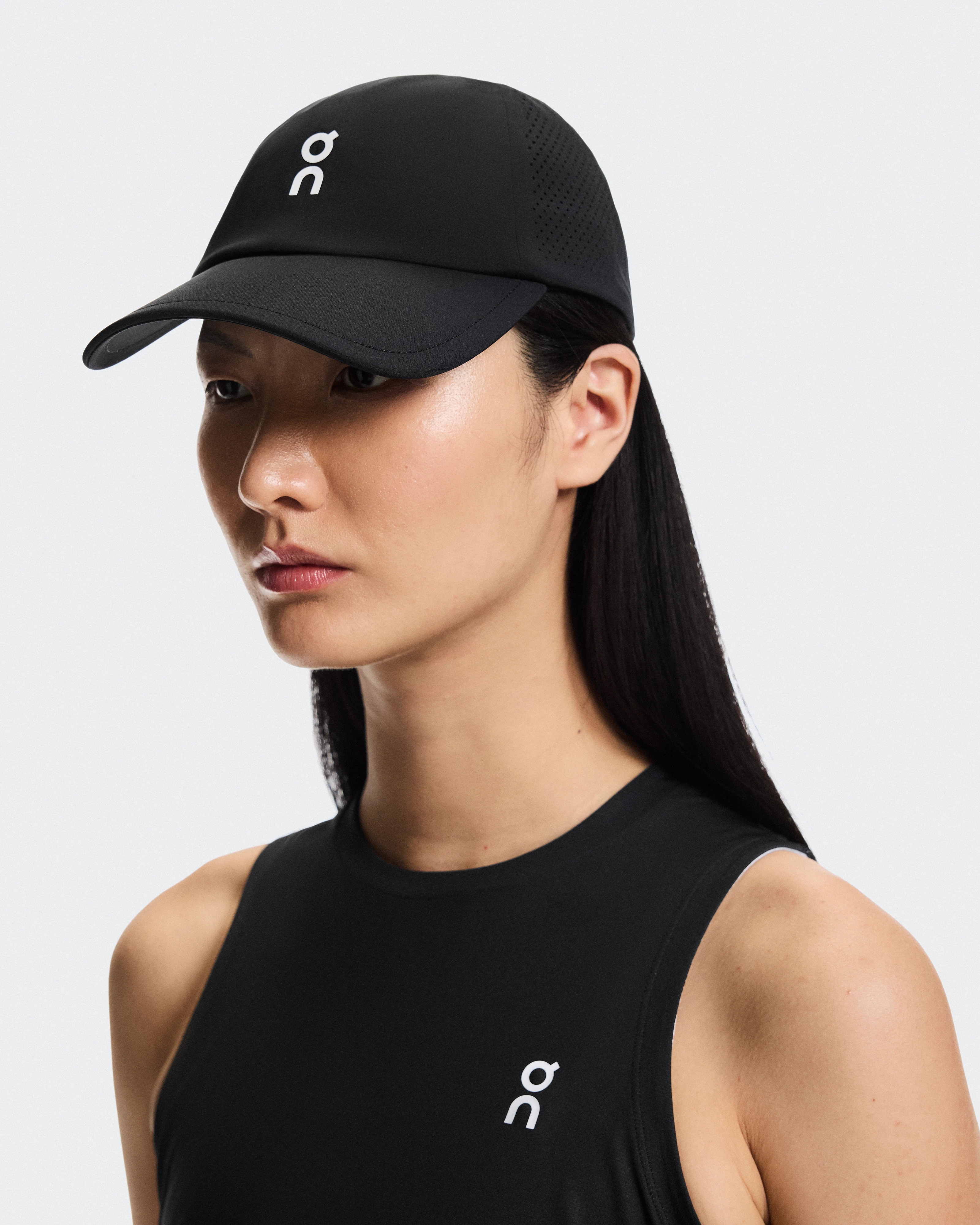 On Court Cap Black & Black Unisex Headwear
