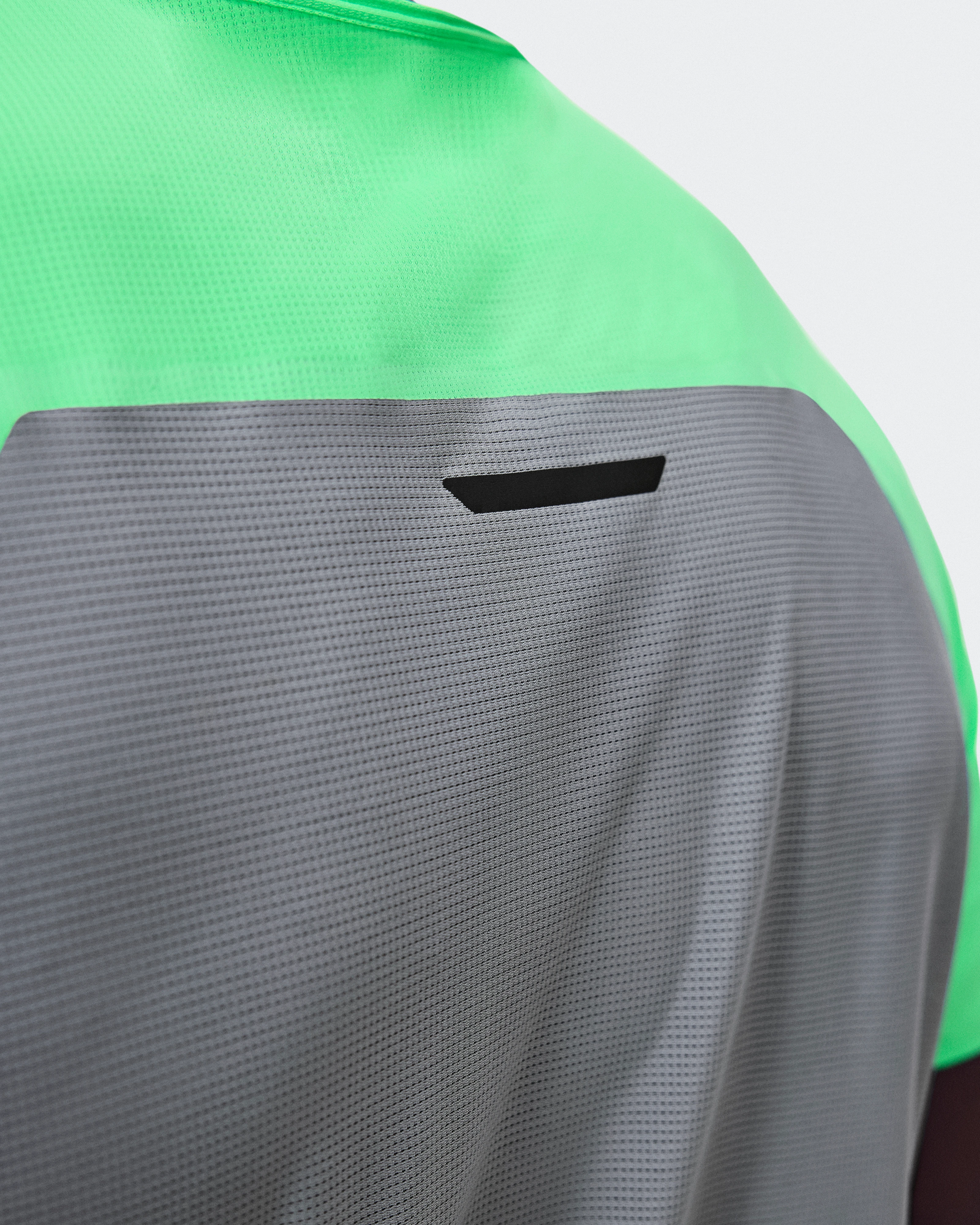 On Performance-T Verdite & Apollo Men Tops and t-shirts