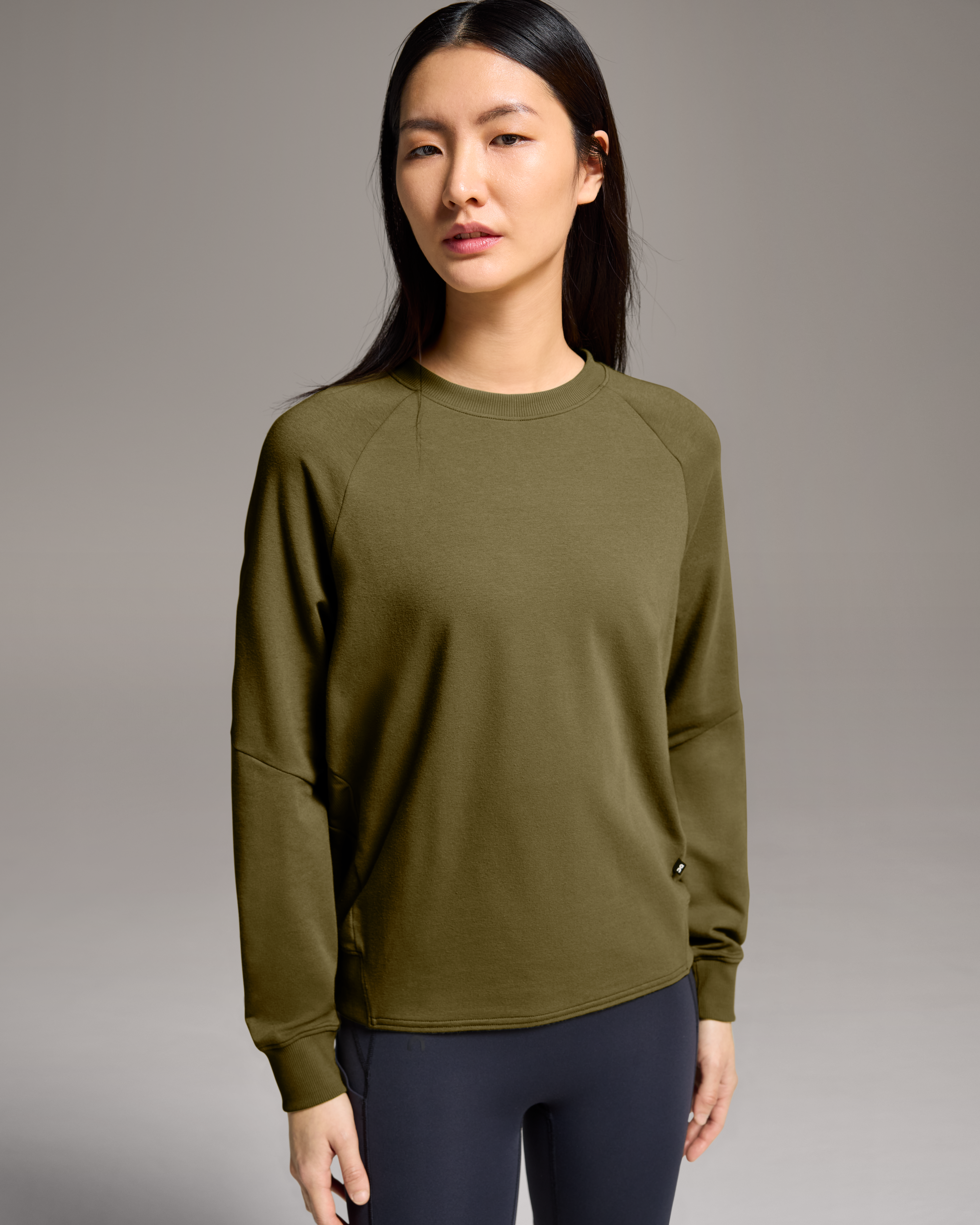 On Movement Crew Hunter Women Hoodies and sweatshirts