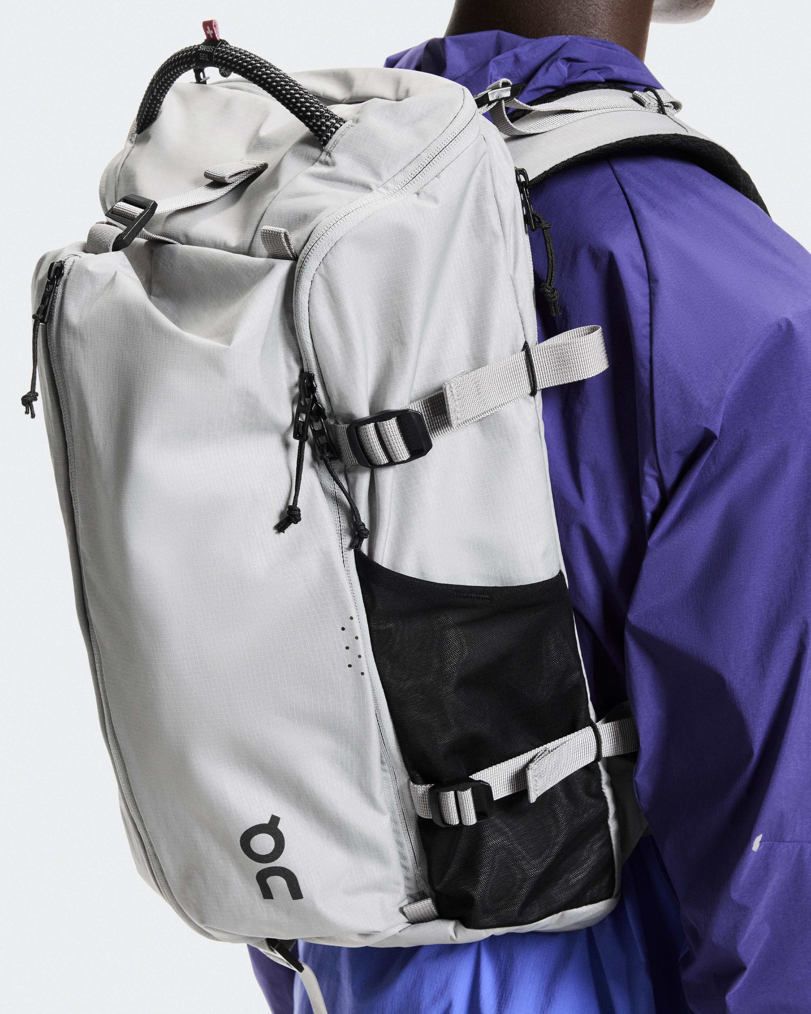 On Speed Pack 30L Glacier & Black Unisex Bags